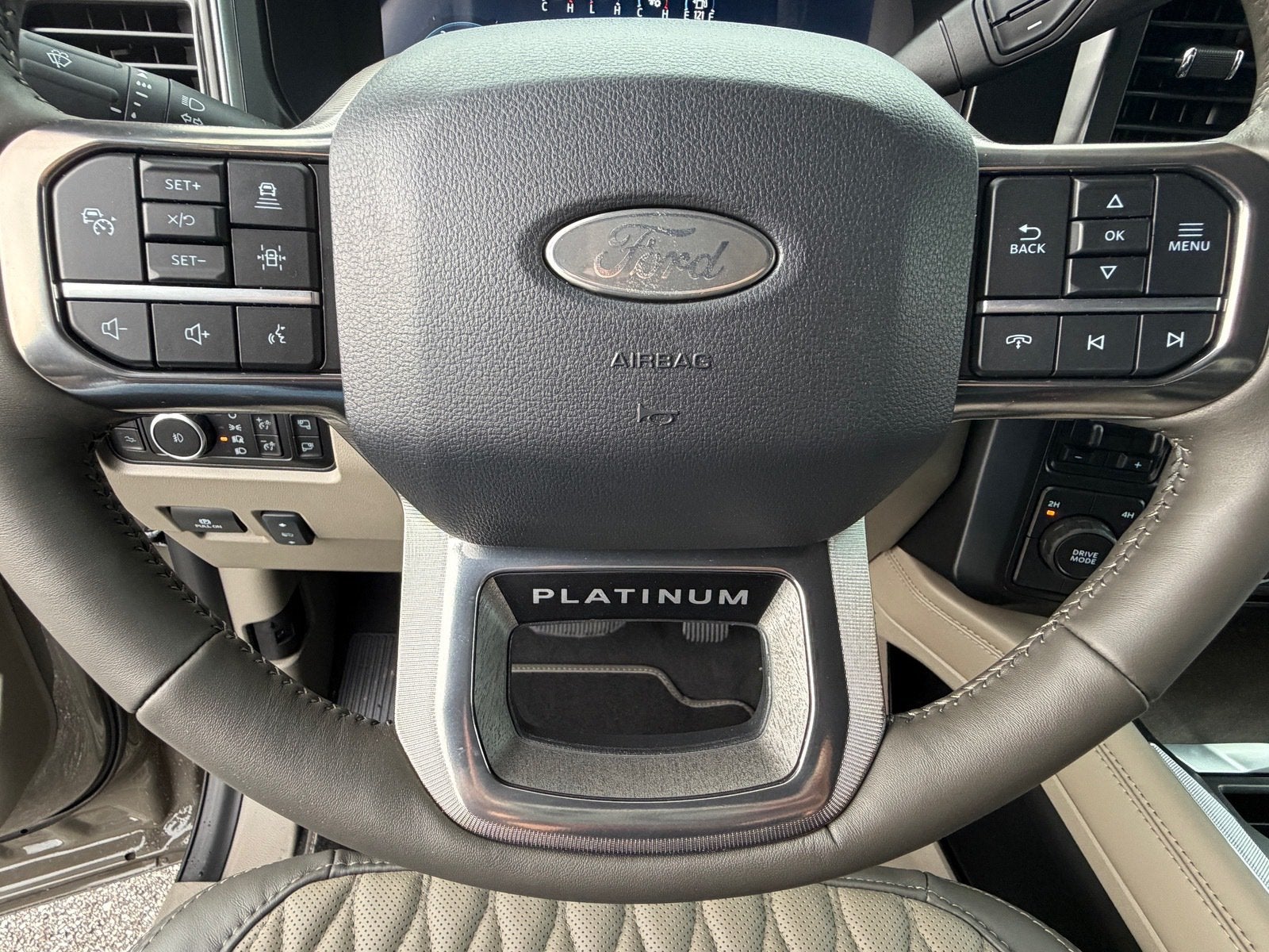 2027 Ford Super Duty F-250 SRW Platinum