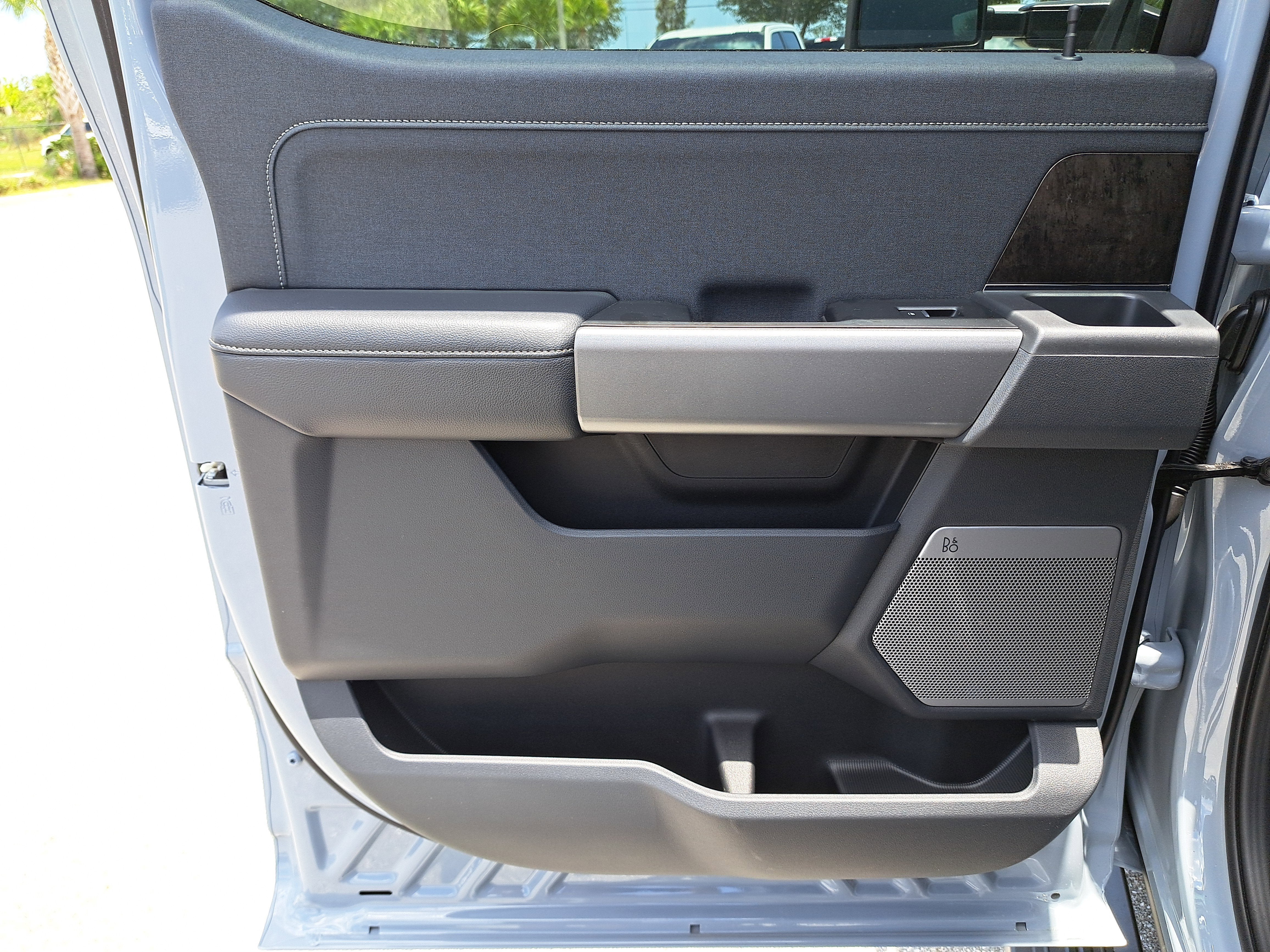 2025 Ford Super Duty F-250 SRW LARIAT