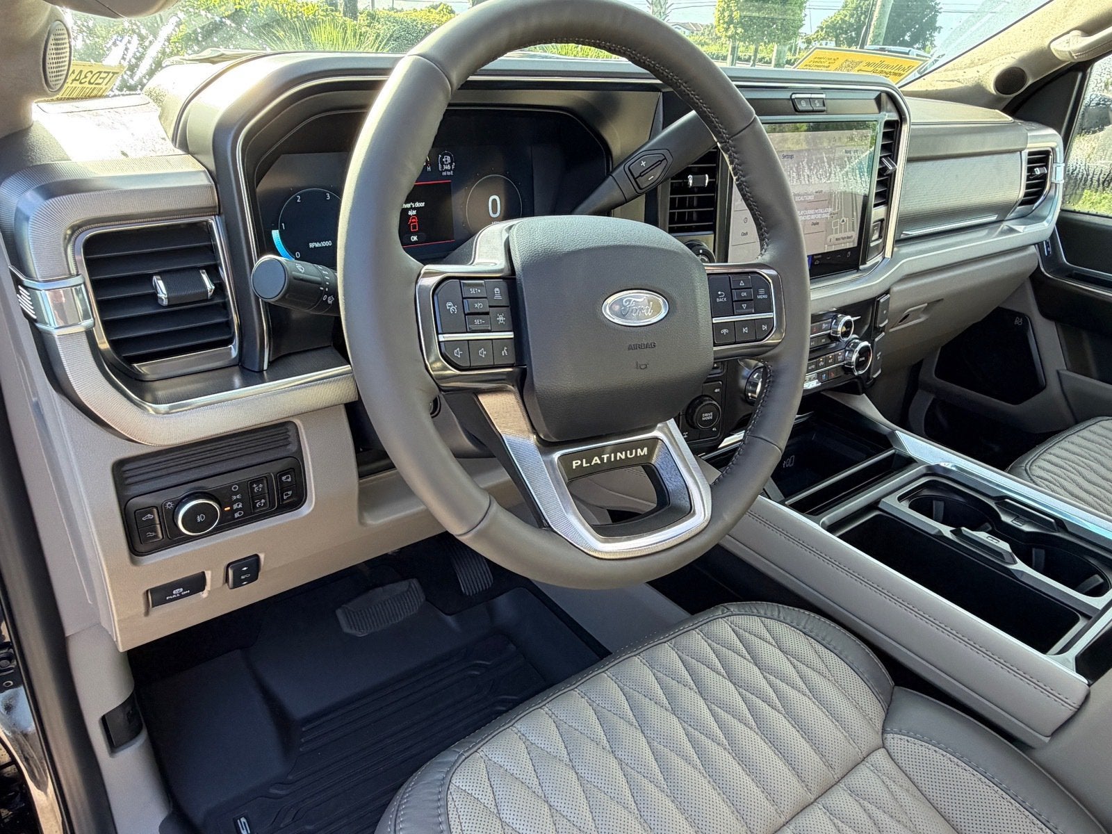 2026 Ford Super Duty F-250 SRW Platinum
