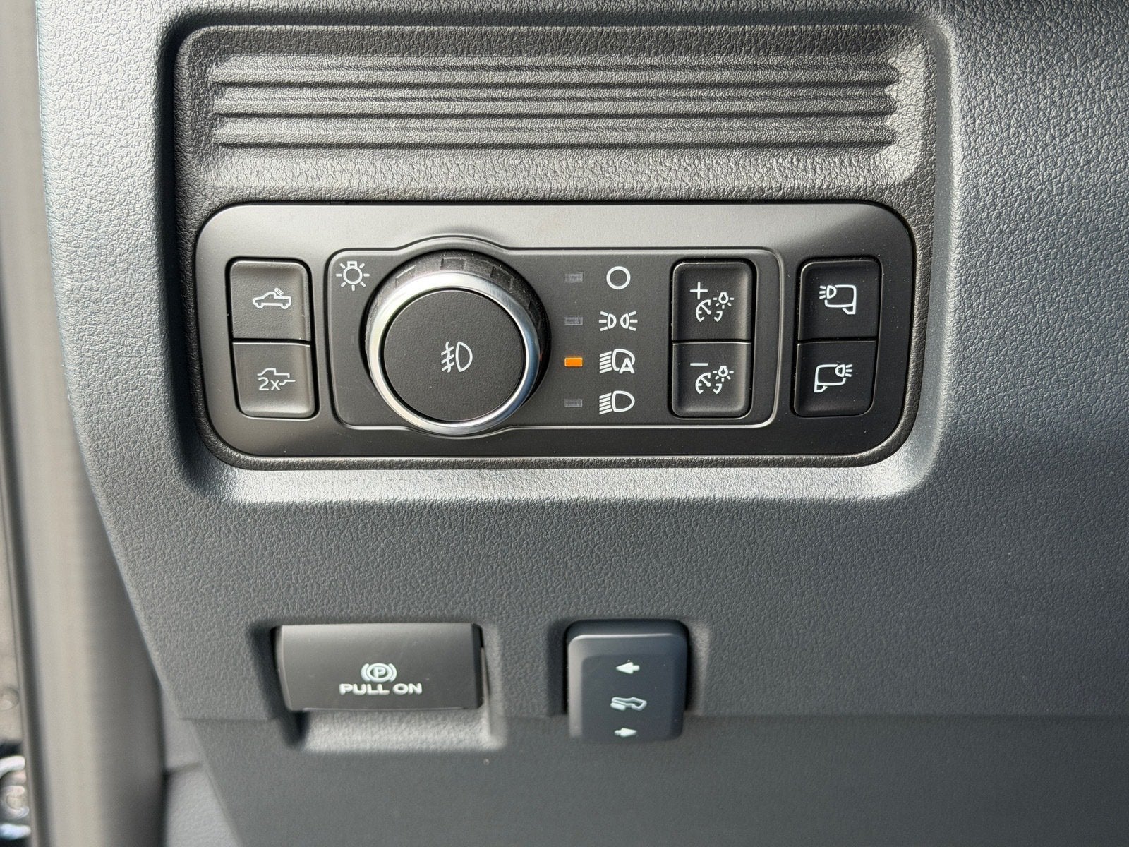 2027 Ford Super Duty F-250 SRW LARIAT
