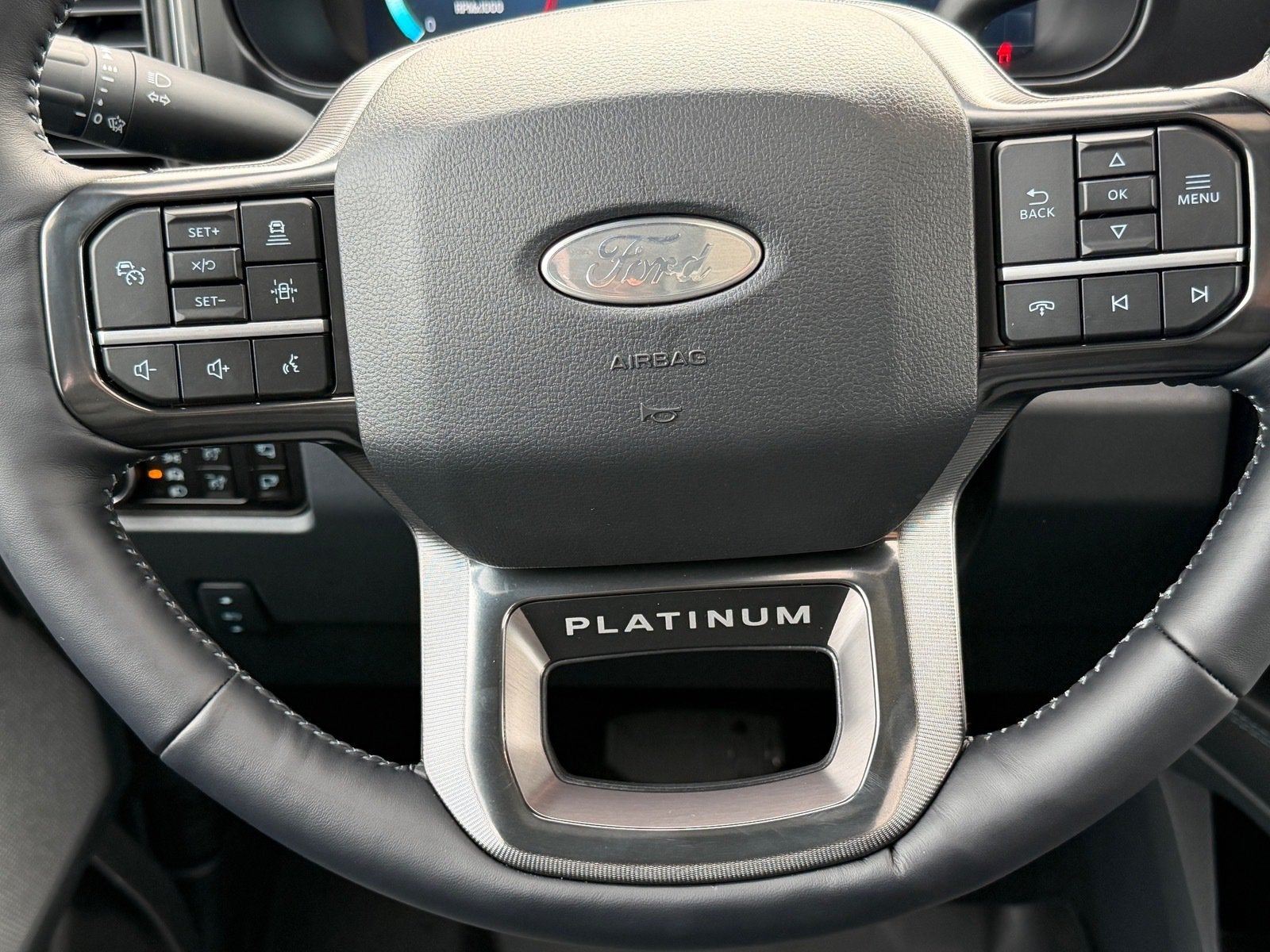 2027 Ford Super Duty F-250 SRW Platinum