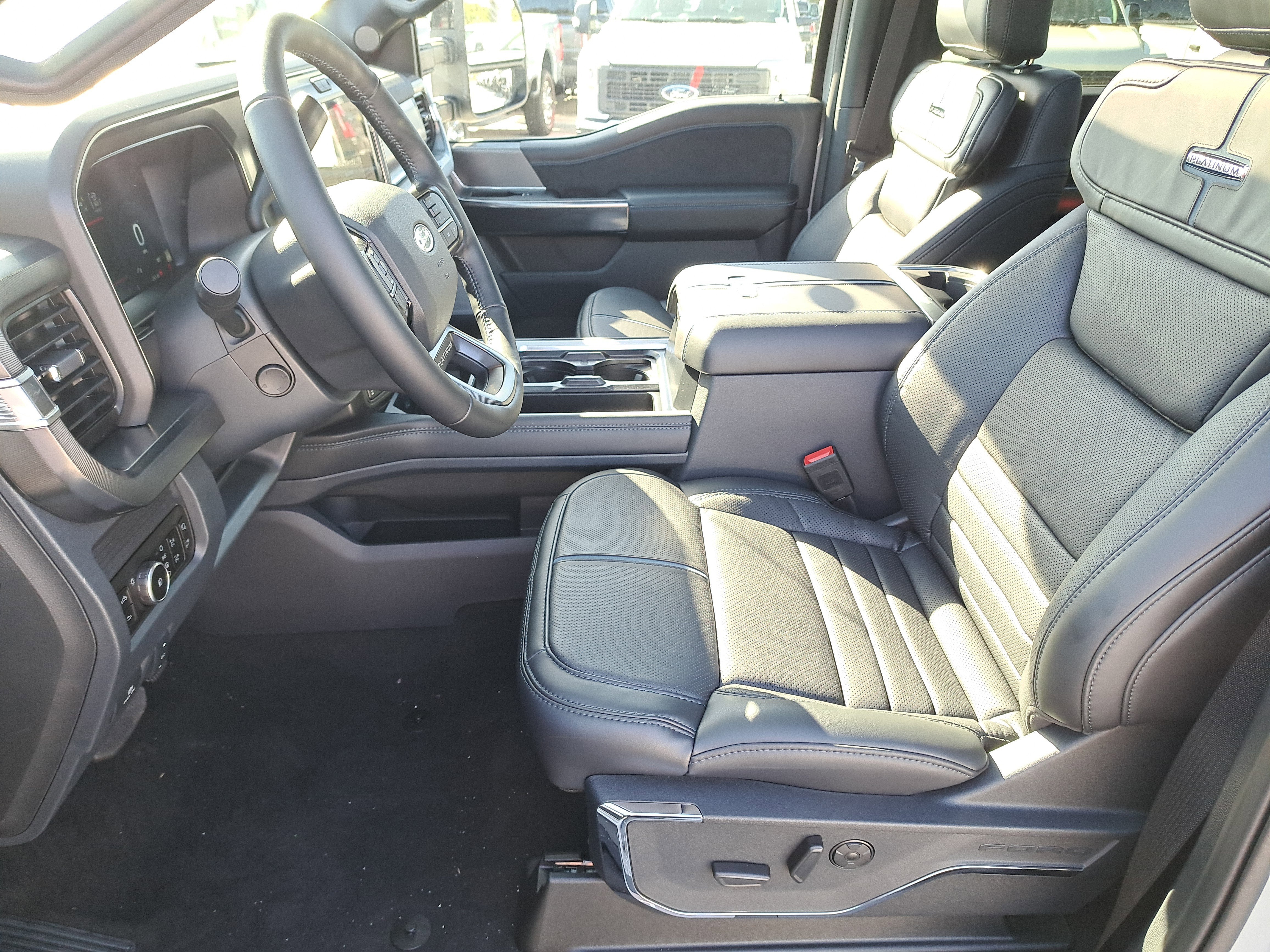 2026 Ford Super Duty F-250 SRW Platinum