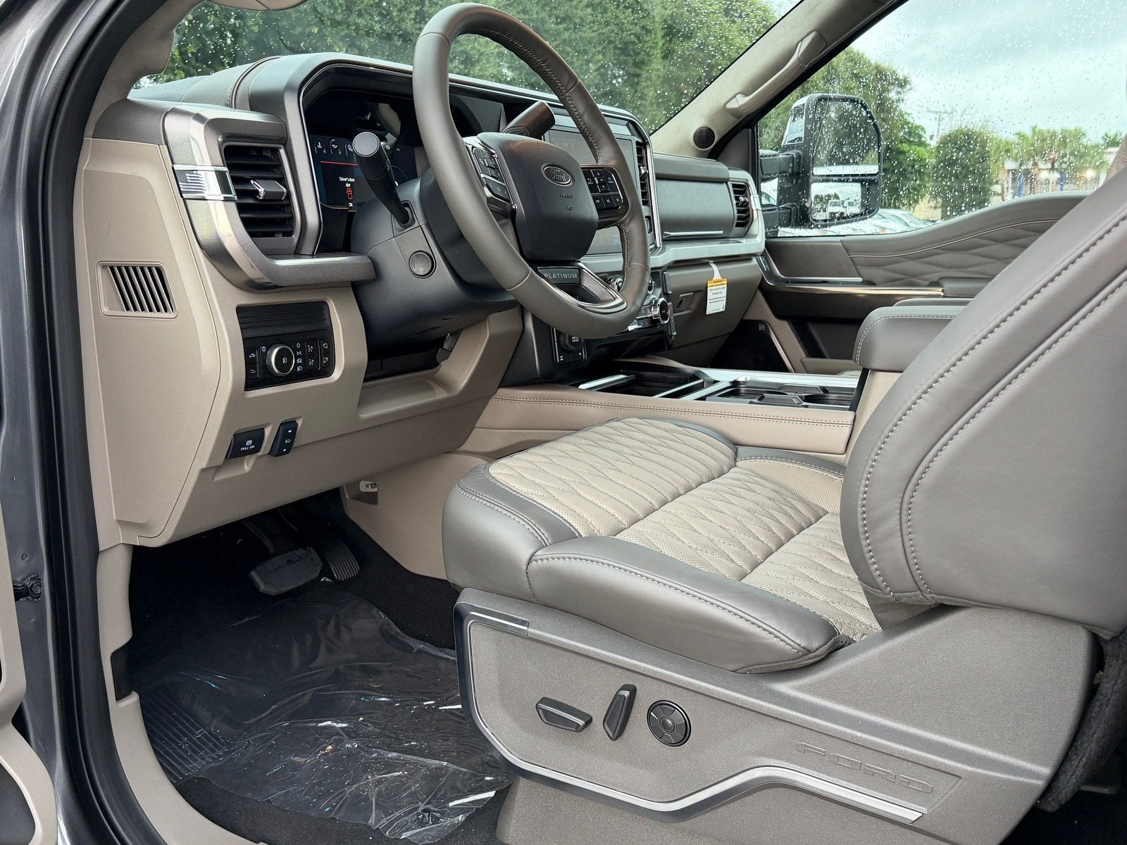 2027 Ford Super Duty F-250 SRW Platinum