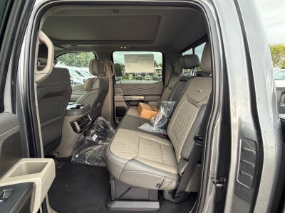 2027 Ford Super Duty F-250 SRW Platinum