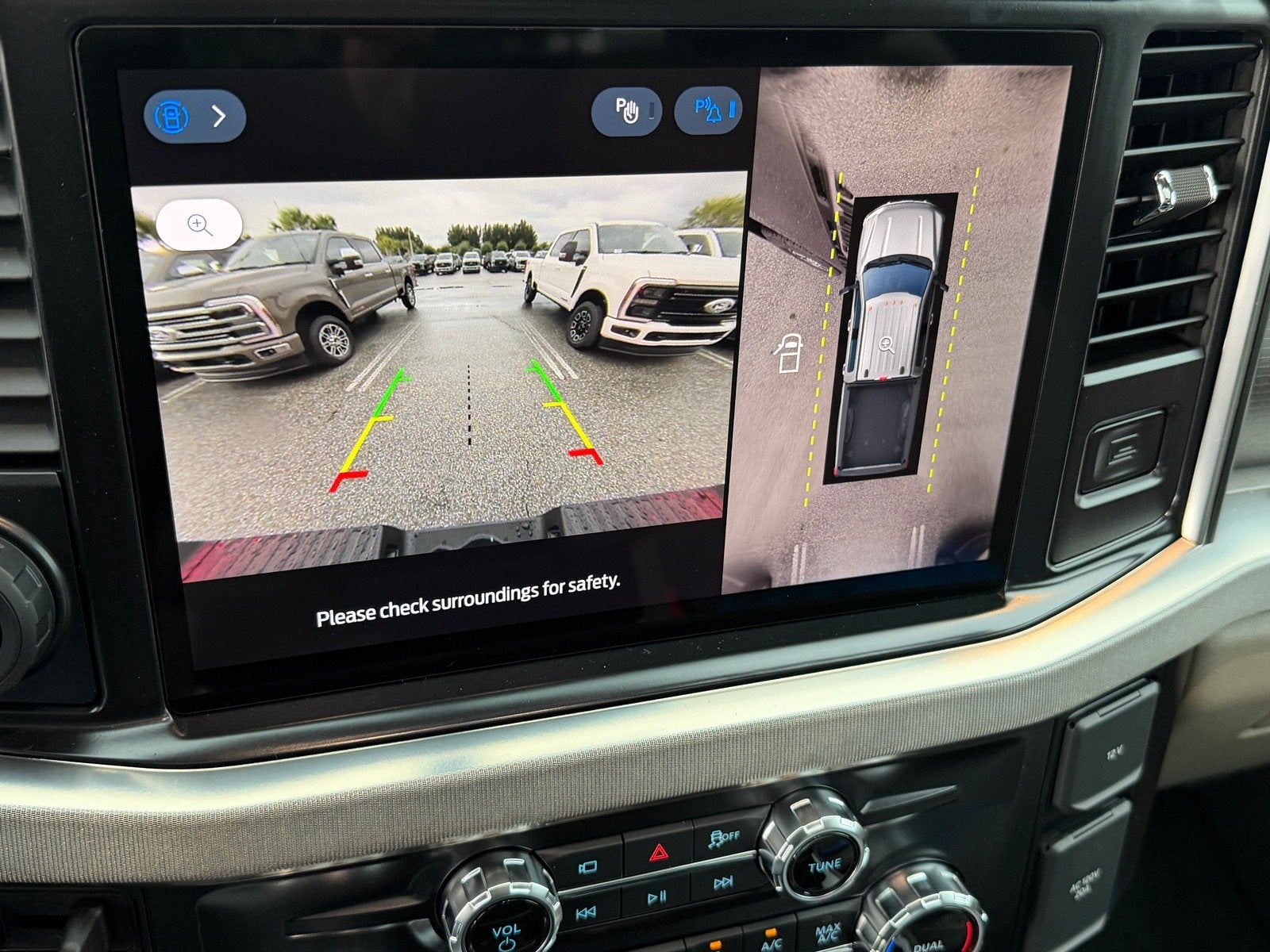 2027 Ford Super Duty F-250 SRW Platinum