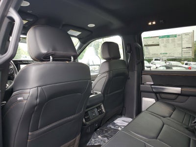 2024 Ford Super Duty F-250 SRW Platinum