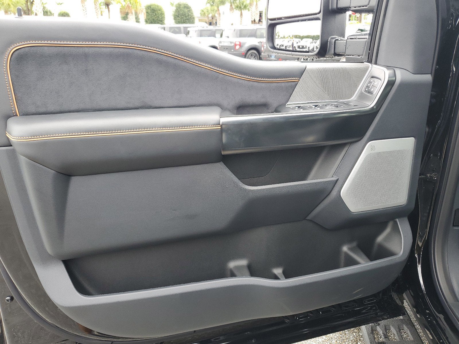 2024 Ford Super Duty F-250 SRW Platinum