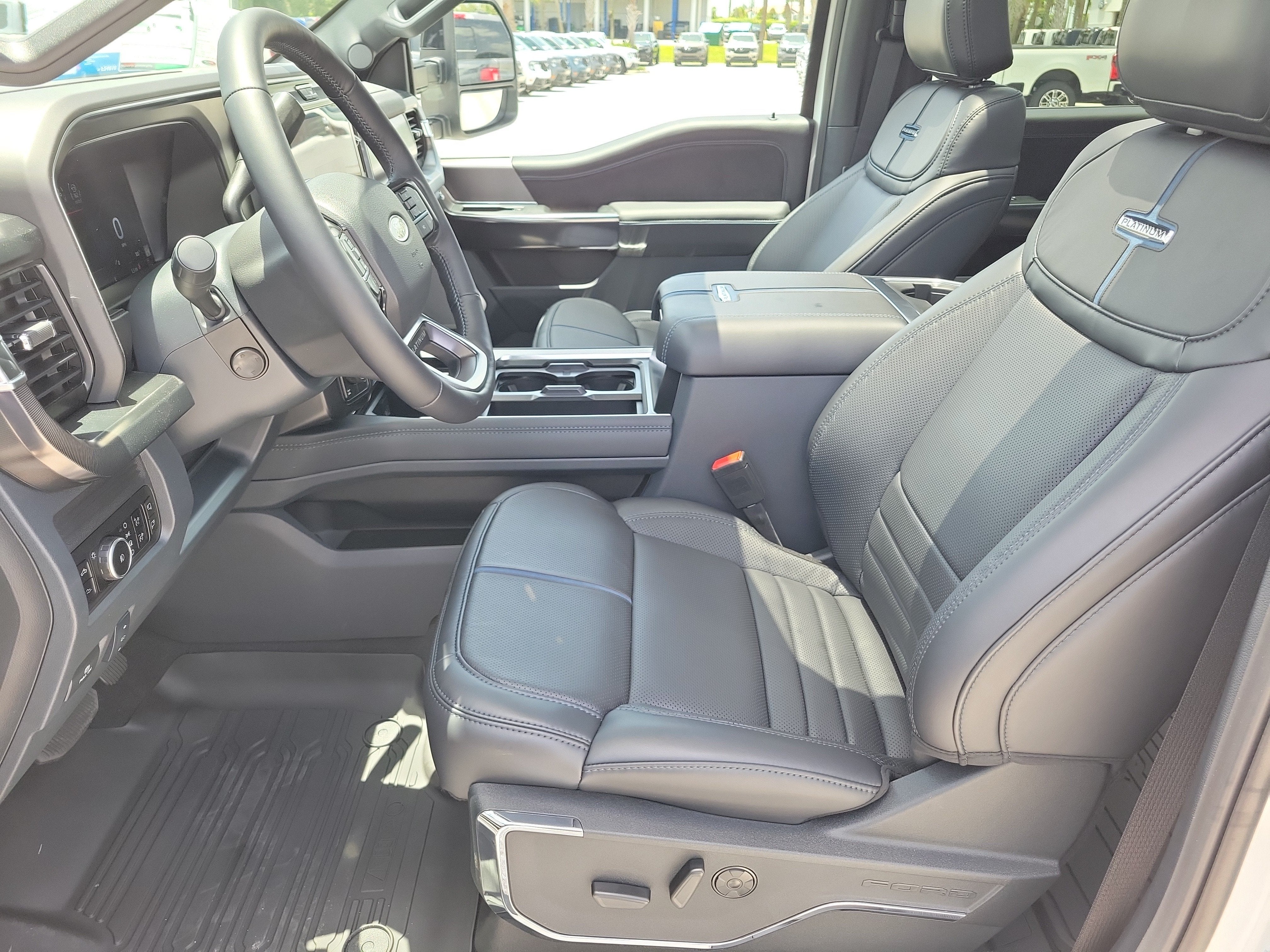 2026 Ford Super Duty F-250 SRW Platinum