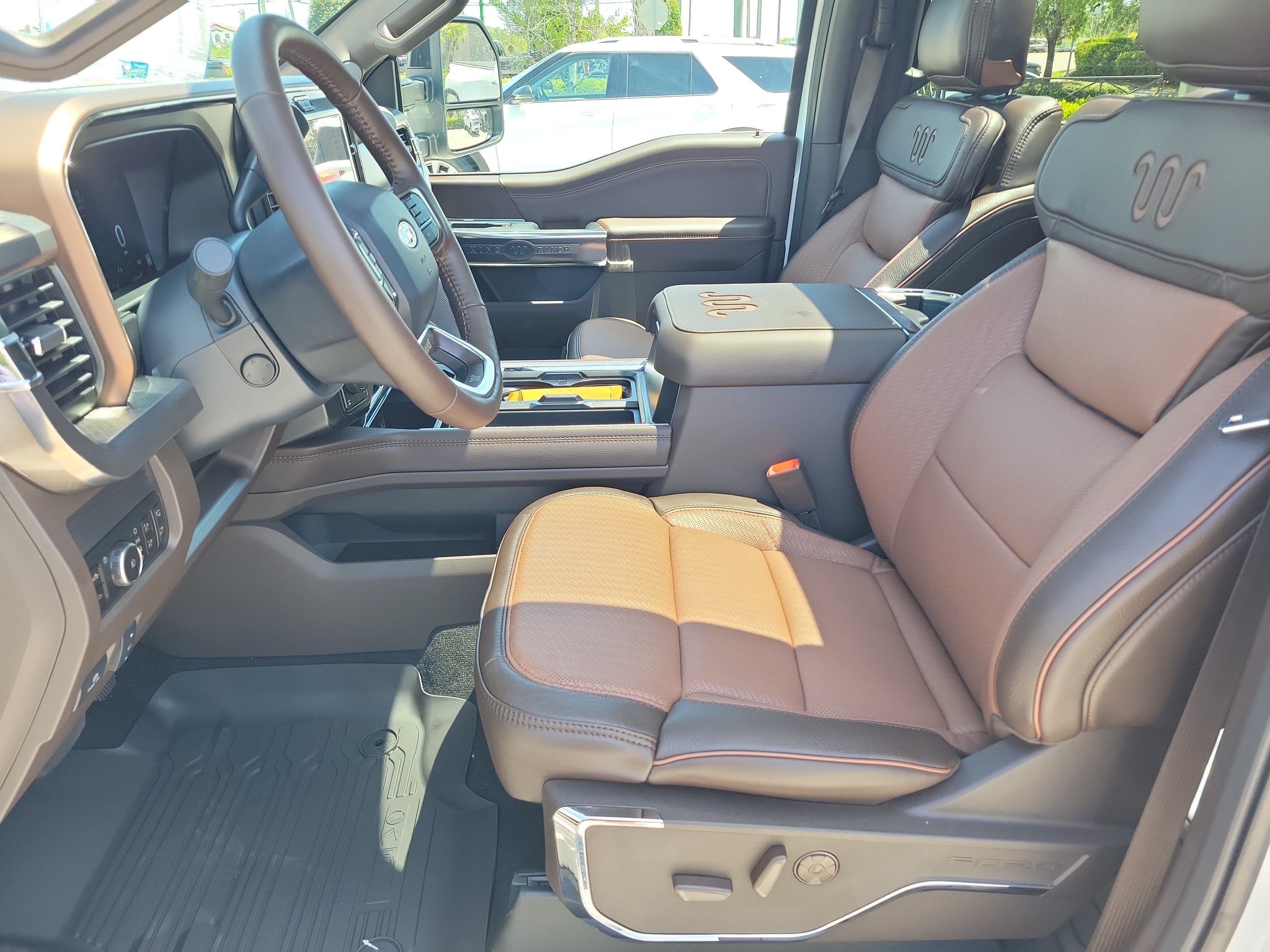 2026 Ford Super Duty F-250 SRW Platinum