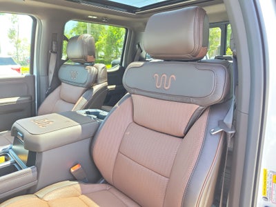 2026 Ford Super Duty F-250 SRW Platinum
