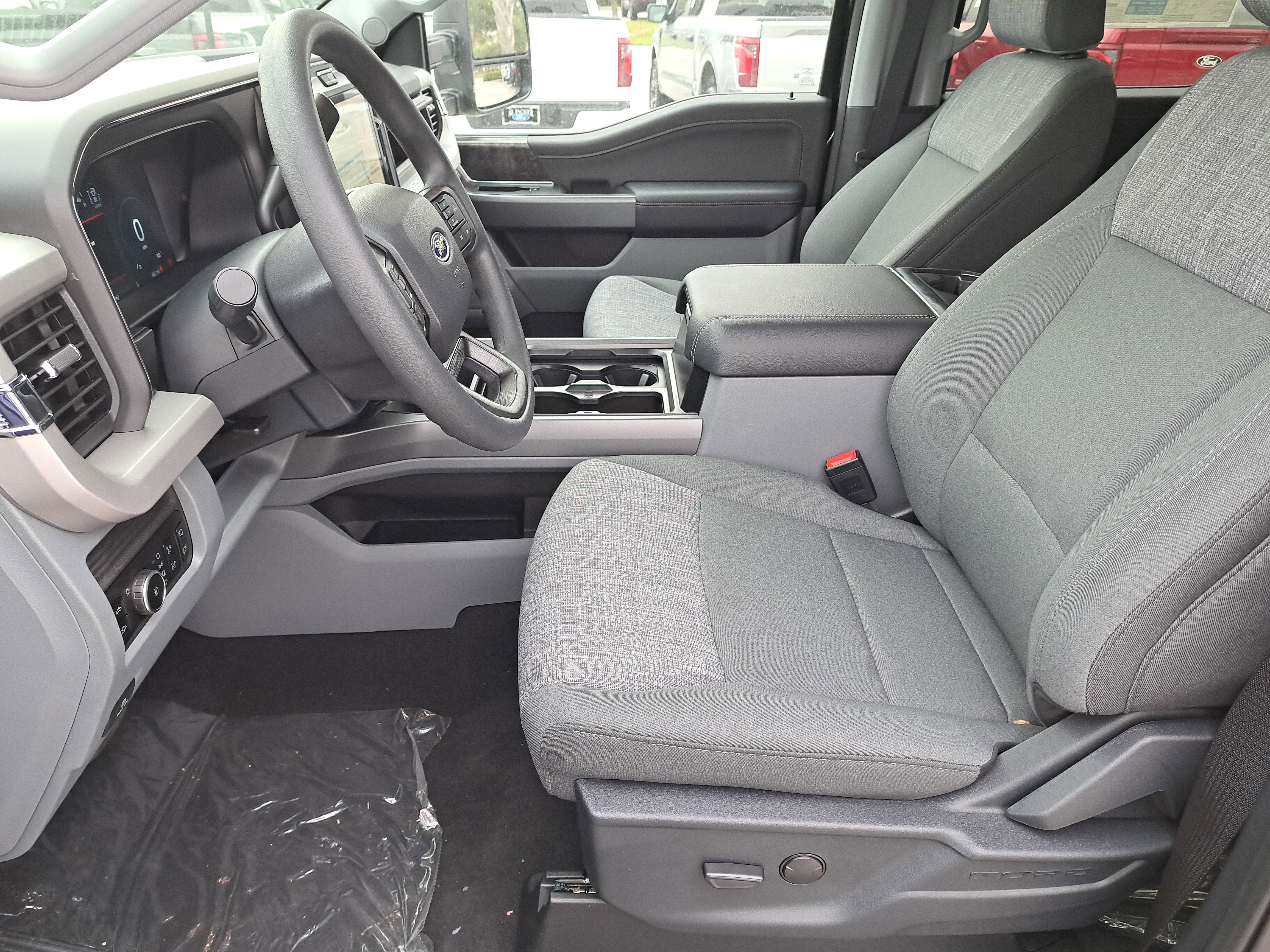 2026 Ford Super Duty F-250 SRW XLT