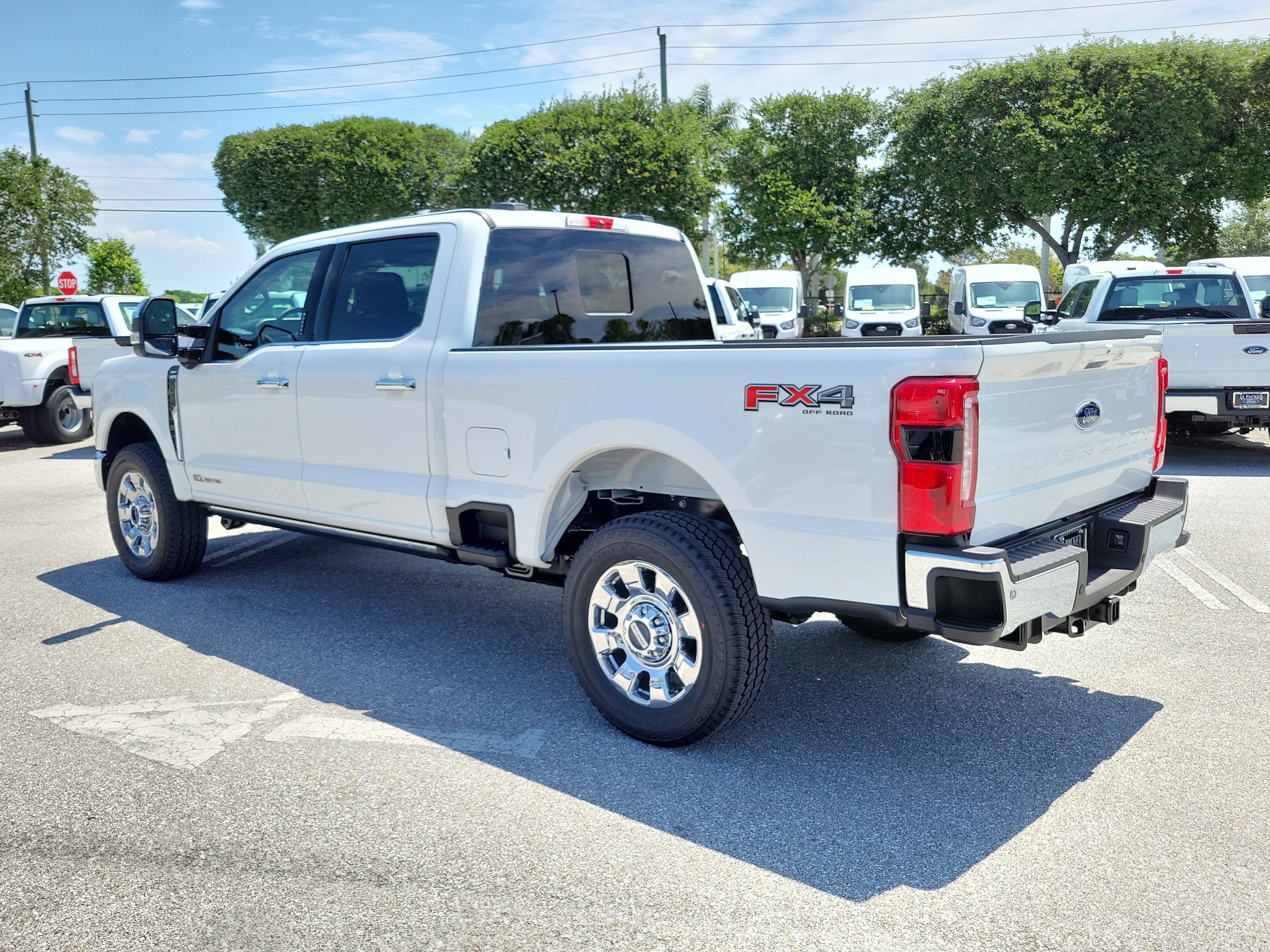 2026 Ford Super Duty F-250 SRW LARIAT