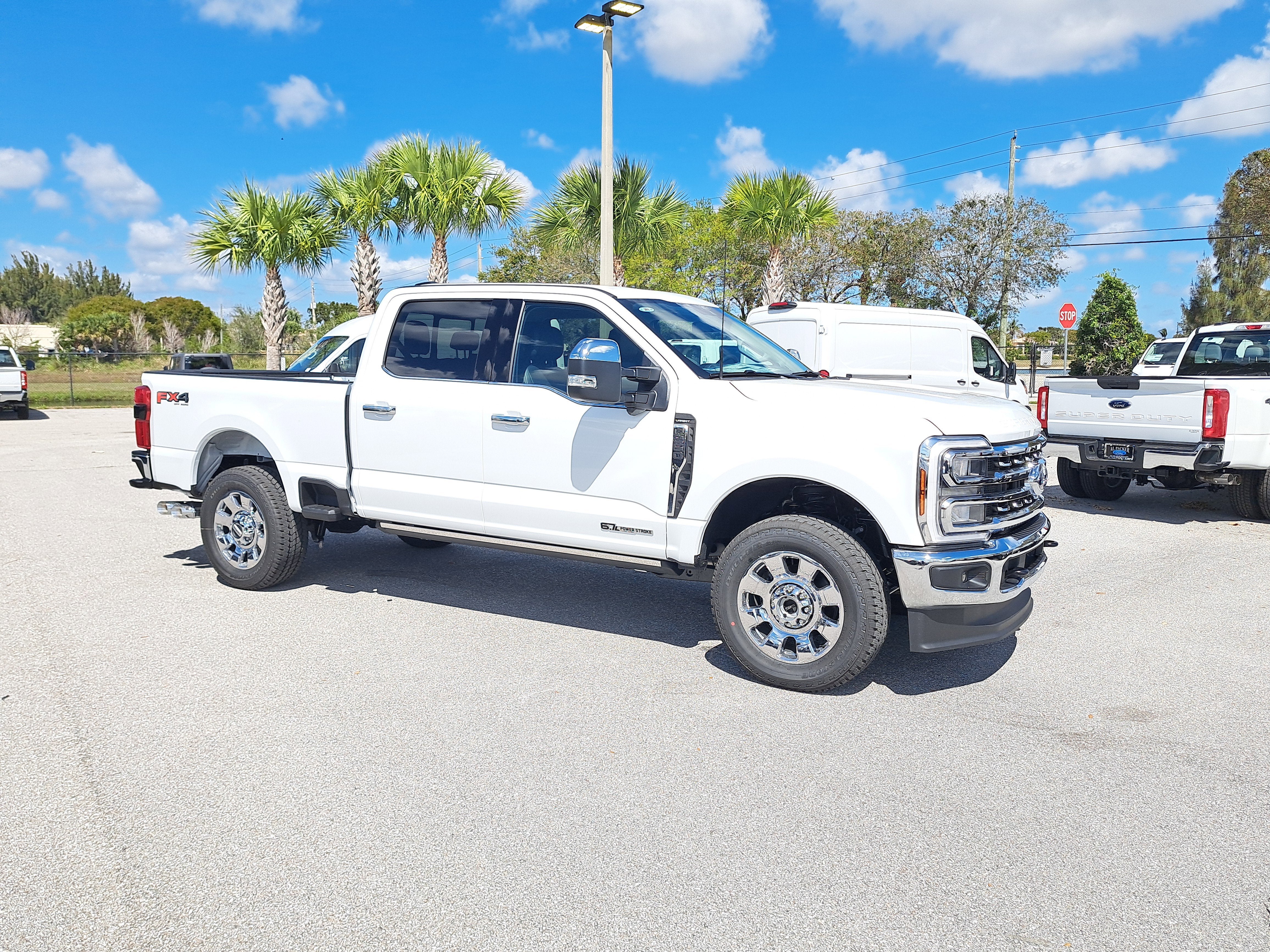2026 Ford Super Duty F-250 SRW LARIAT