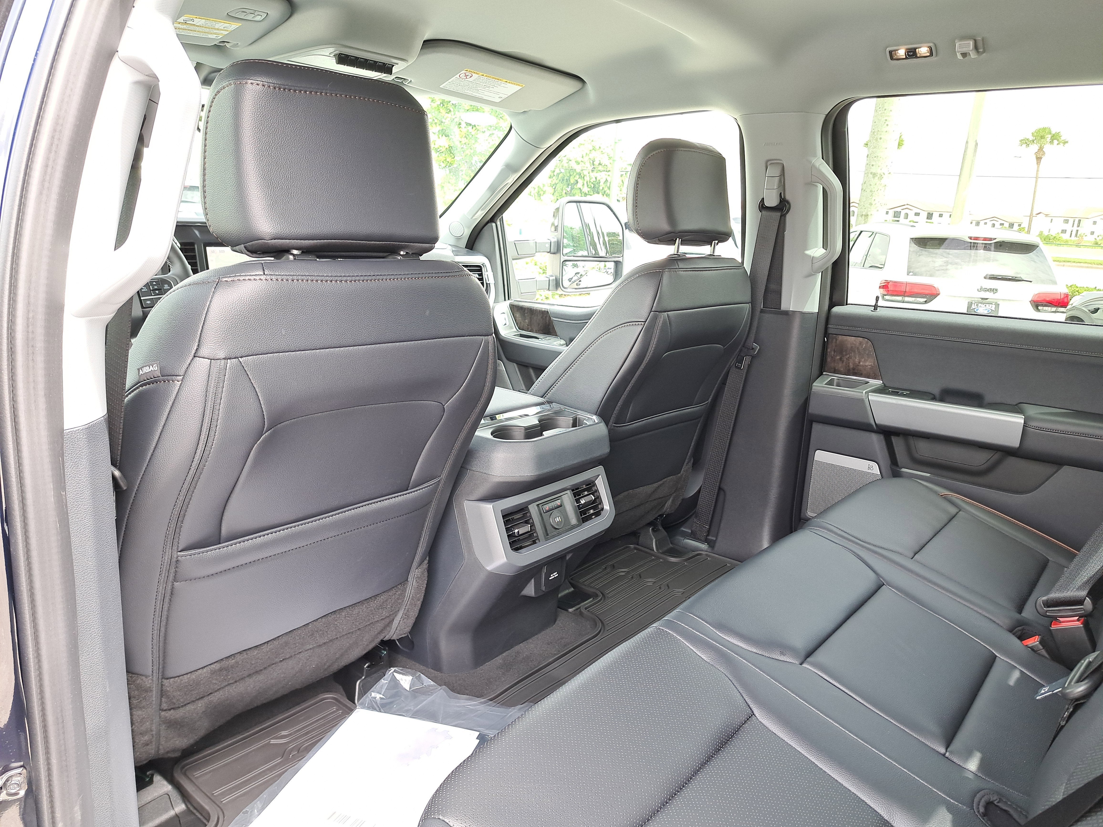 2025 Ford Super Duty F-250 SRW LARIAT