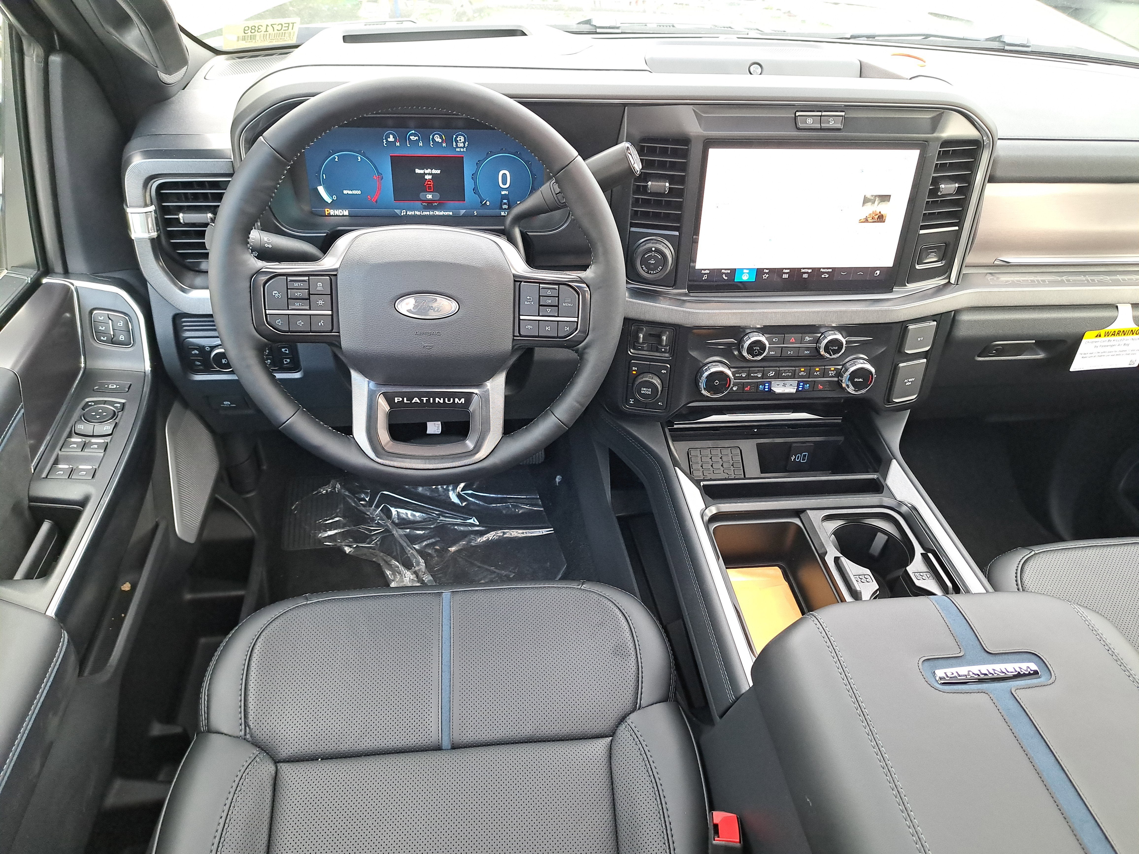 2026 Ford Super Duty F-350 SRW Platinum