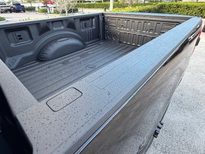 2027 Ford Super Duty F-350 SRW F-350® Lariat®