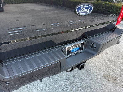 2027 Ford Super Duty F-350 SRW F-350® Lariat®