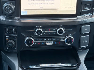 2027 Ford Super Duty F-350 SRW F-350® Lariat®