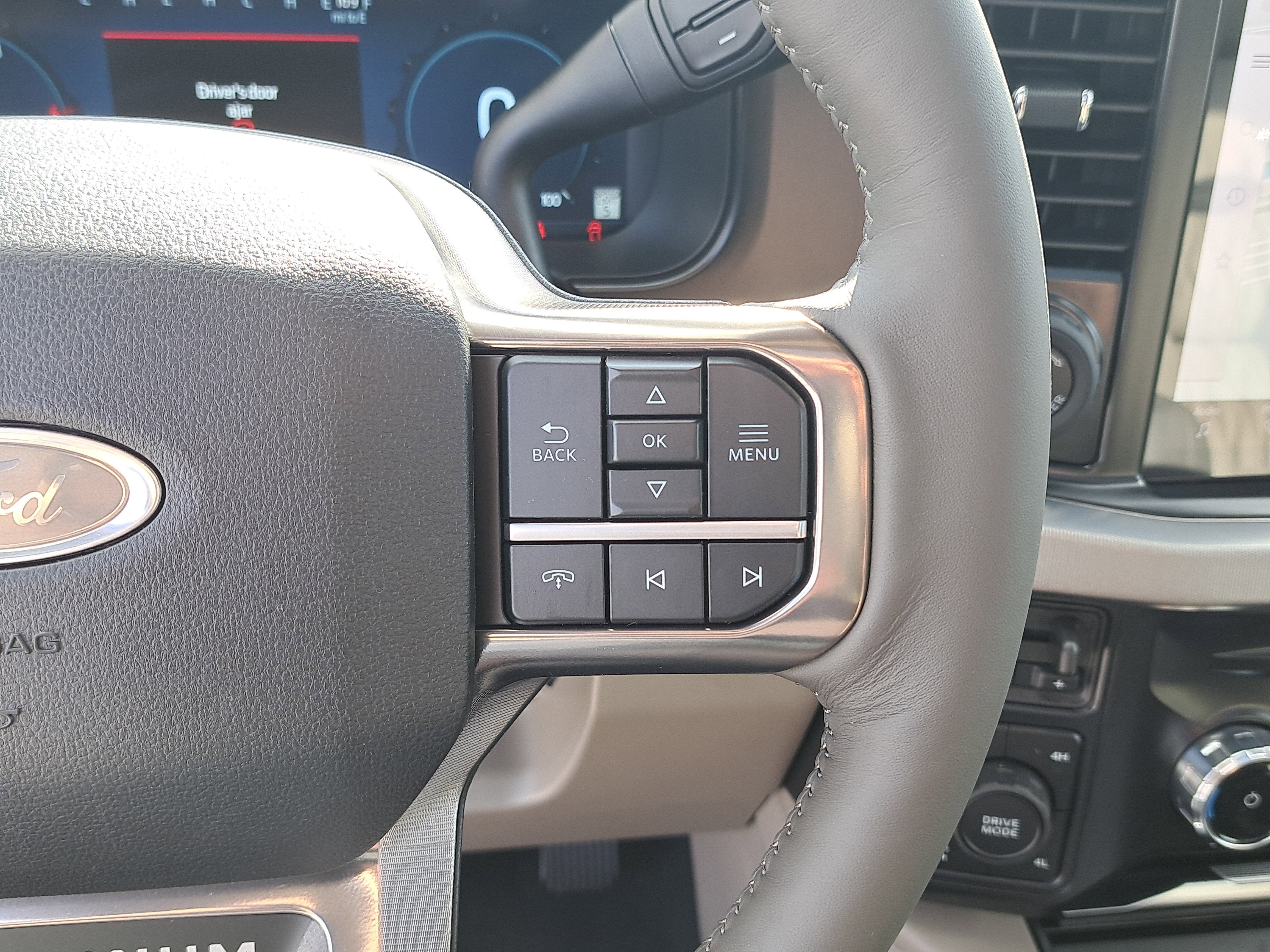 2026 Ford Super Duty F-350 SRW Platinum