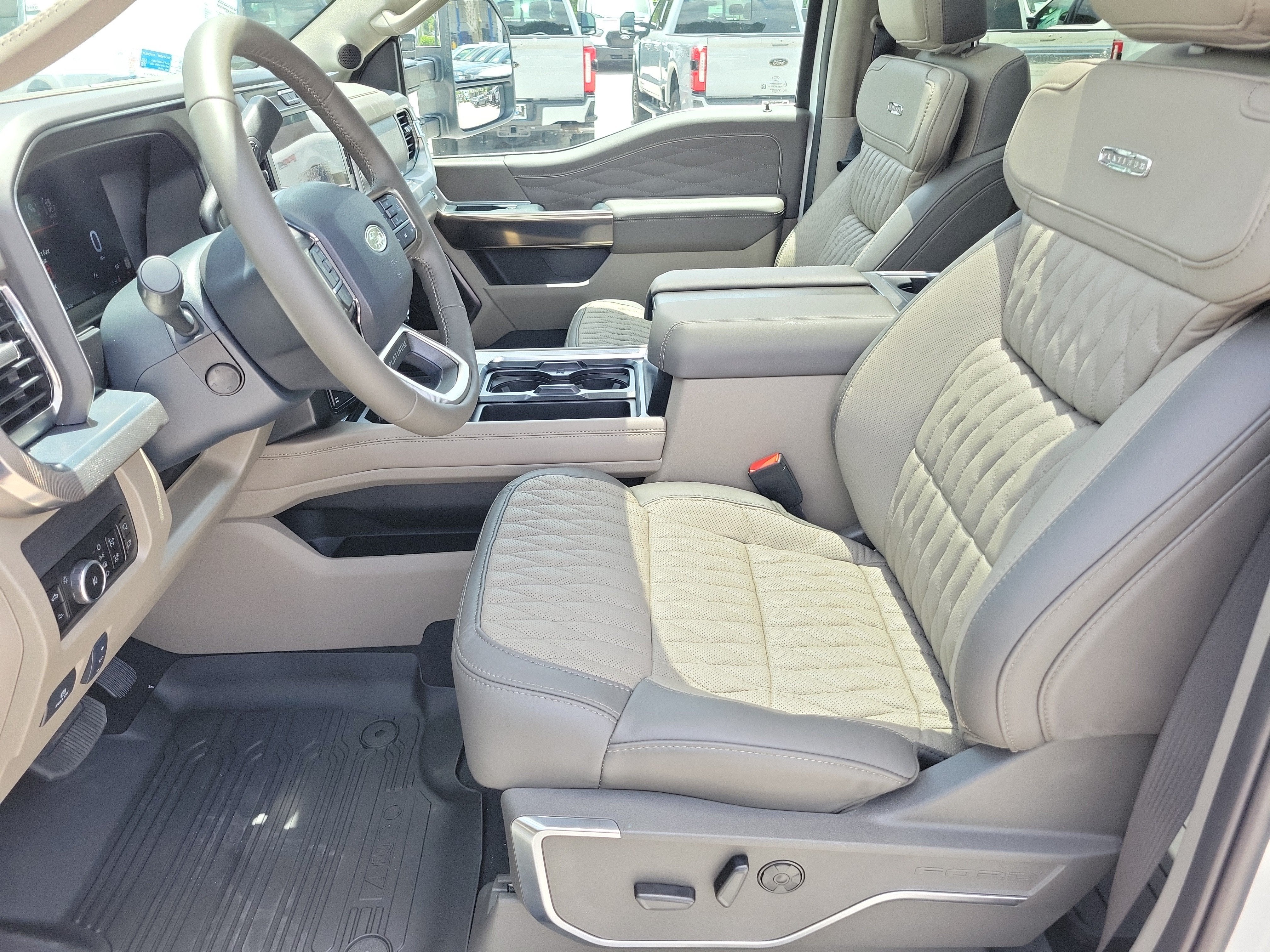 2026 Ford Super Duty F-350 SRW Platinum
