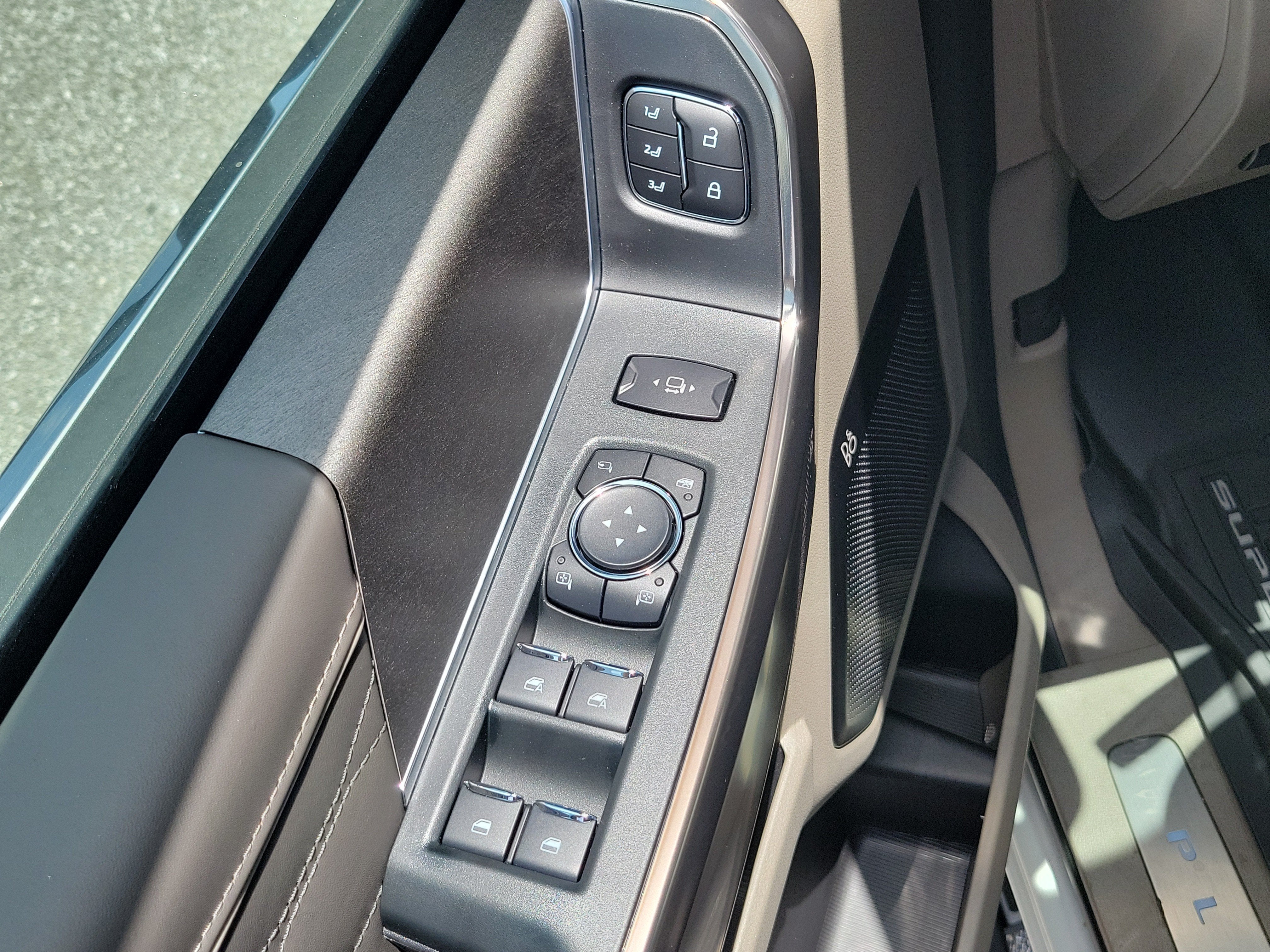 2026 Ford Super Duty F-350 SRW Platinum
