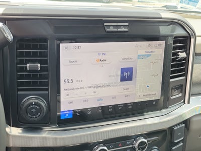 2026 Ford Super Duty F-350 SRW Platinum