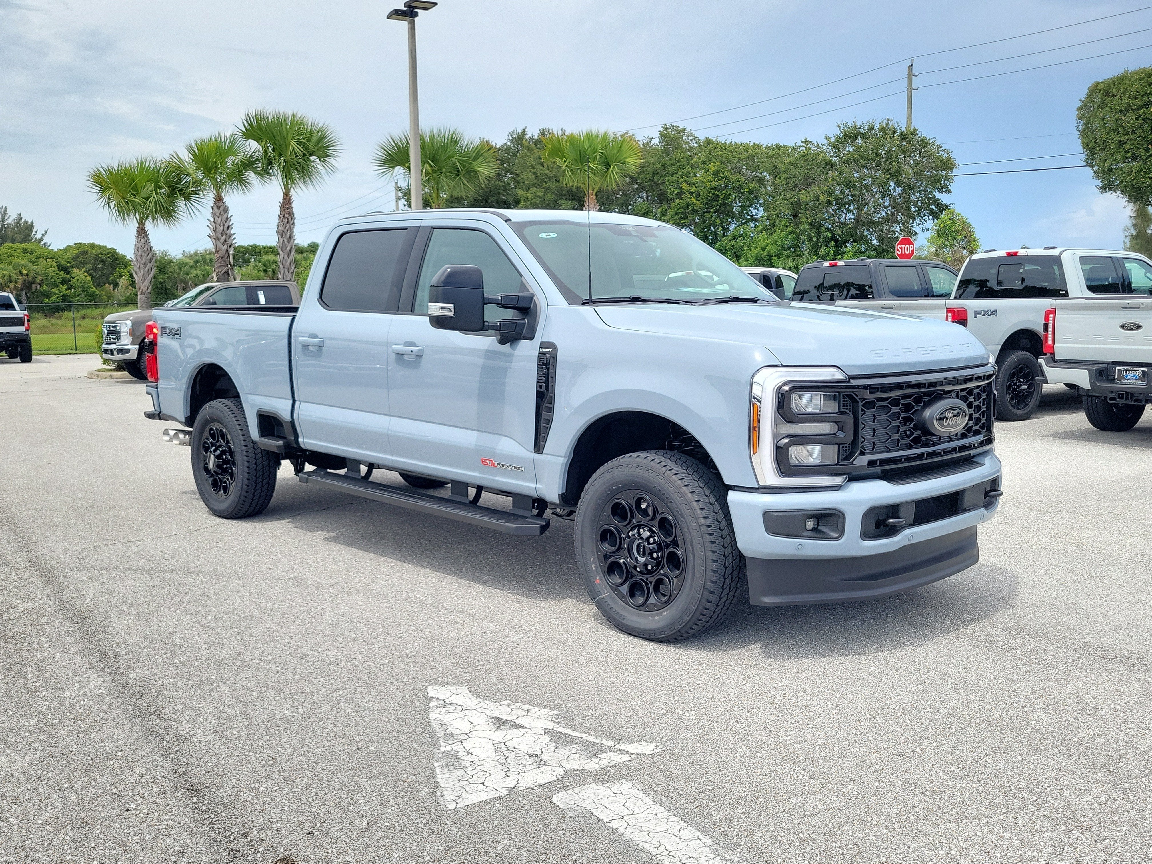 2026 Ford Super Duty F-350 SRW LARIAT