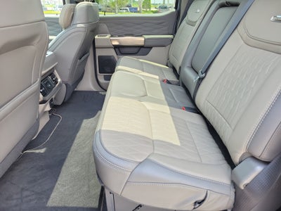 2025 Ford Super Duty F-350 SRW Platinum