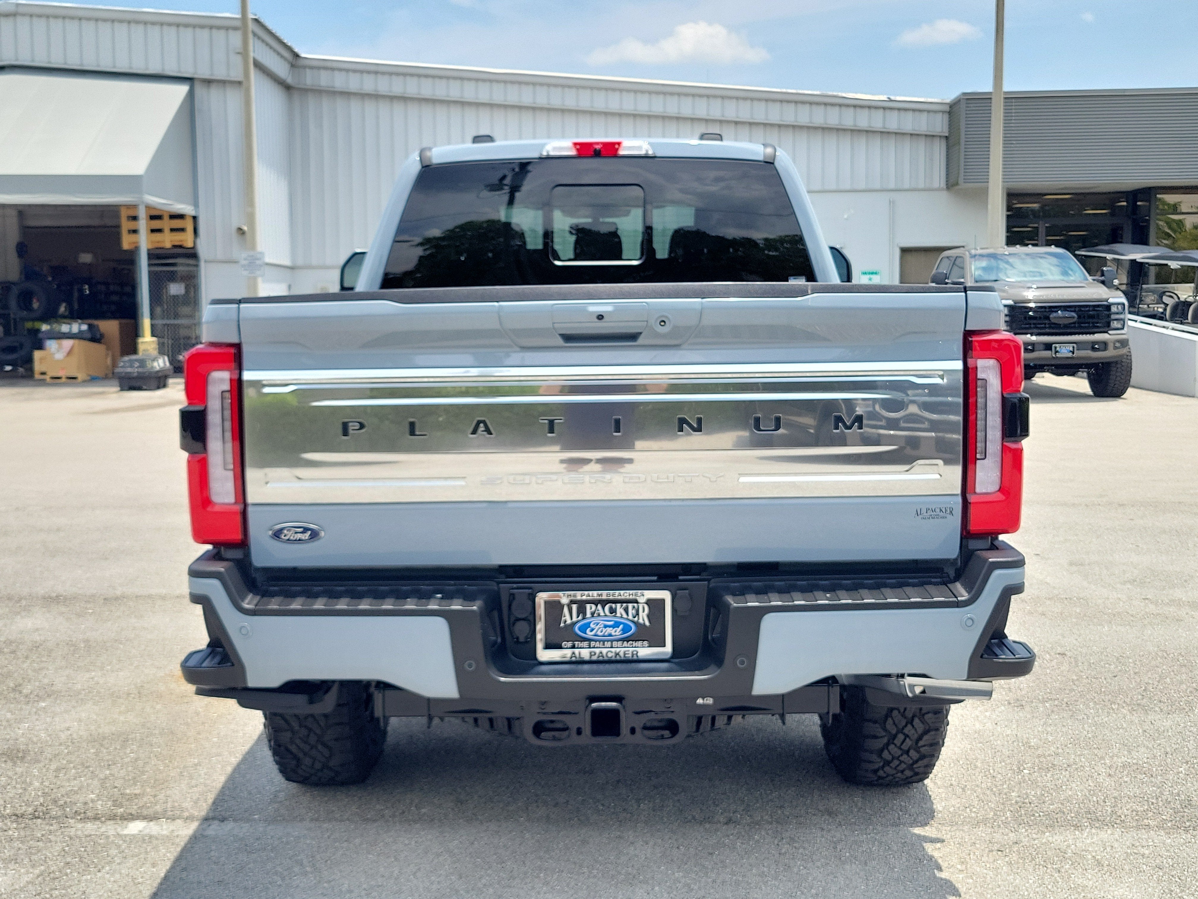 2025 Ford Super Duty F-350 SRW Platinum