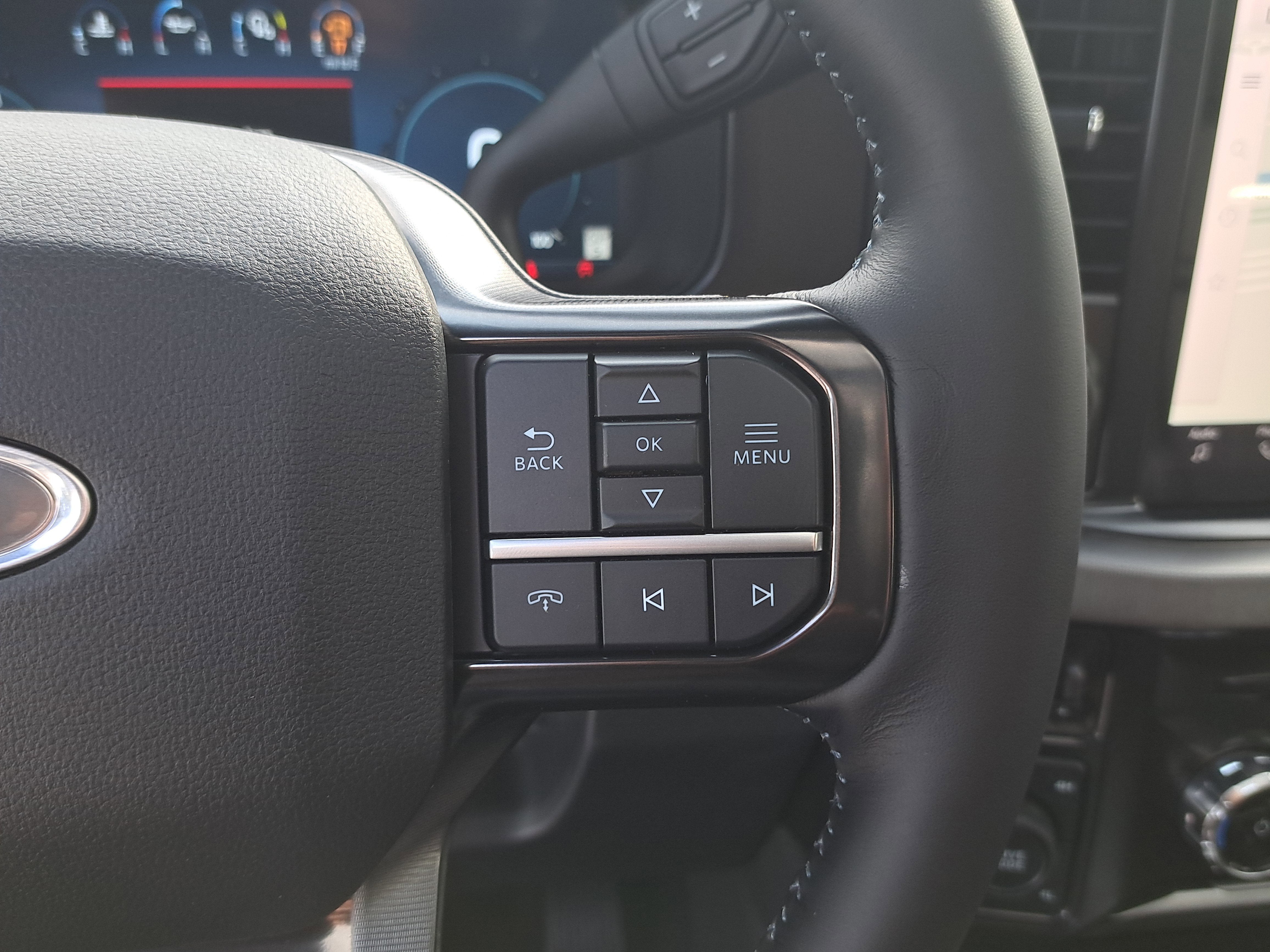 2026 Ford Super Duty F-350 SRW Platinum