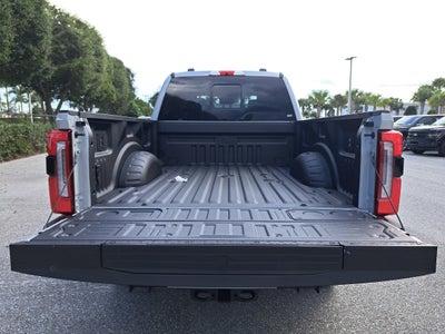 2026 Ford Super Duty F-350 SRW Platinum