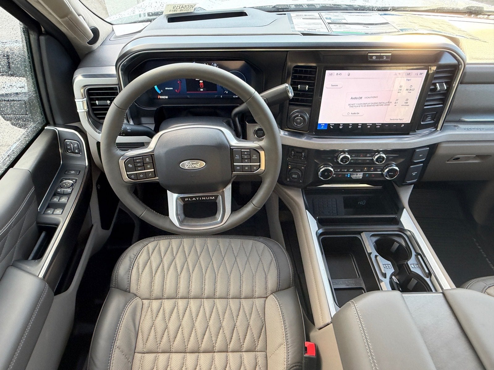 2027 Ford Super Duty F-350 SRW F-350® Platinum®