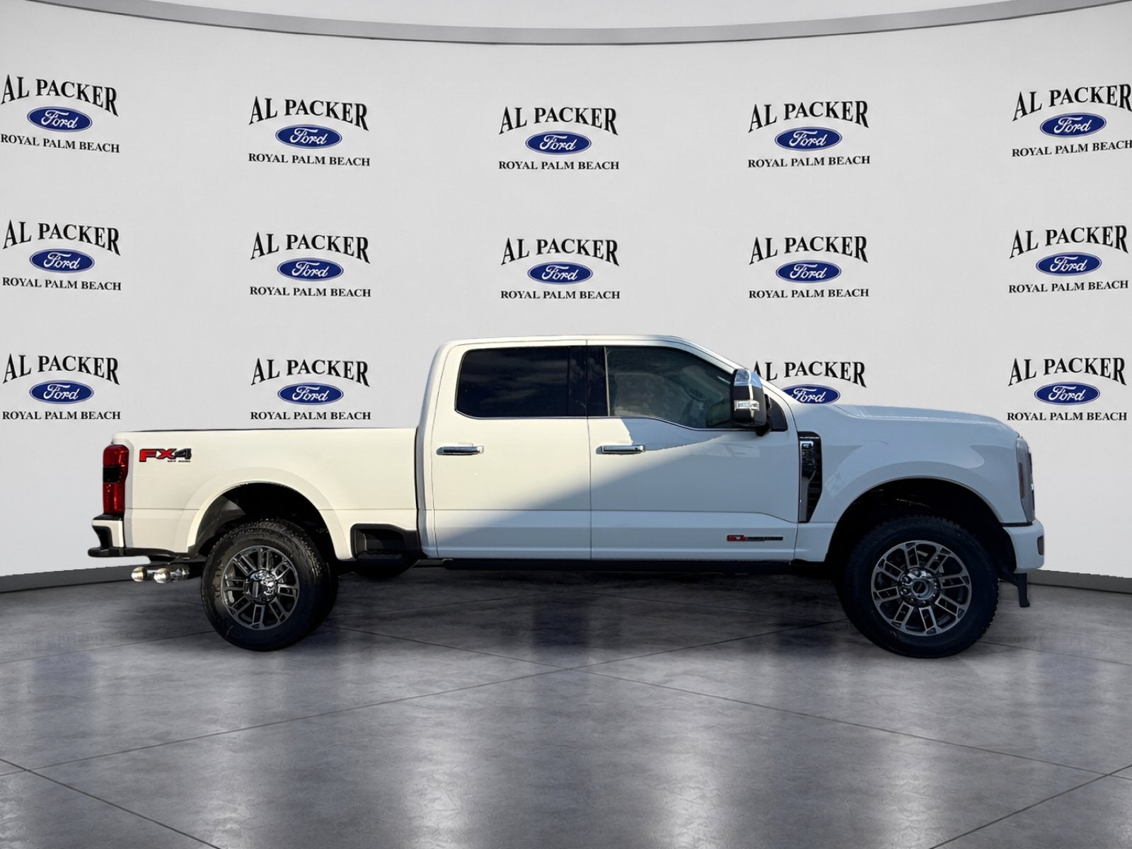 2027 Ford Super Duty F-350 SRW F-350® Platinum®
