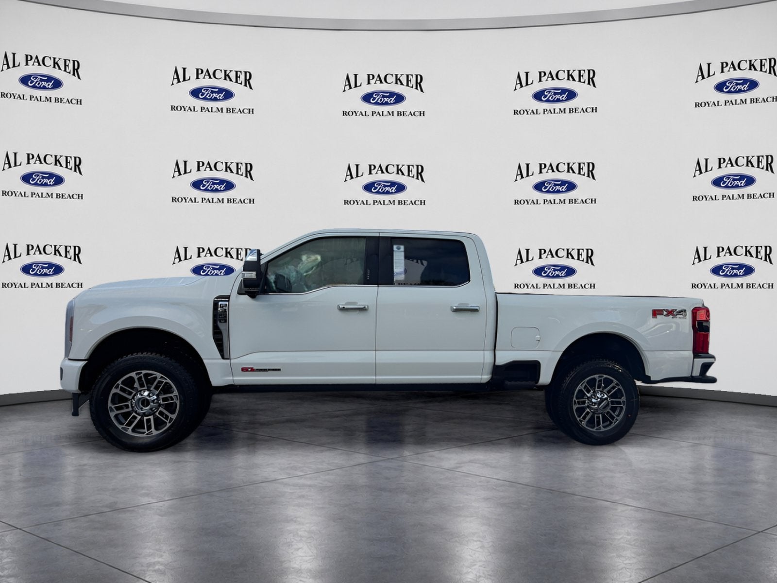 2027 Ford Super Duty F-350 SRW F-350® Platinum®