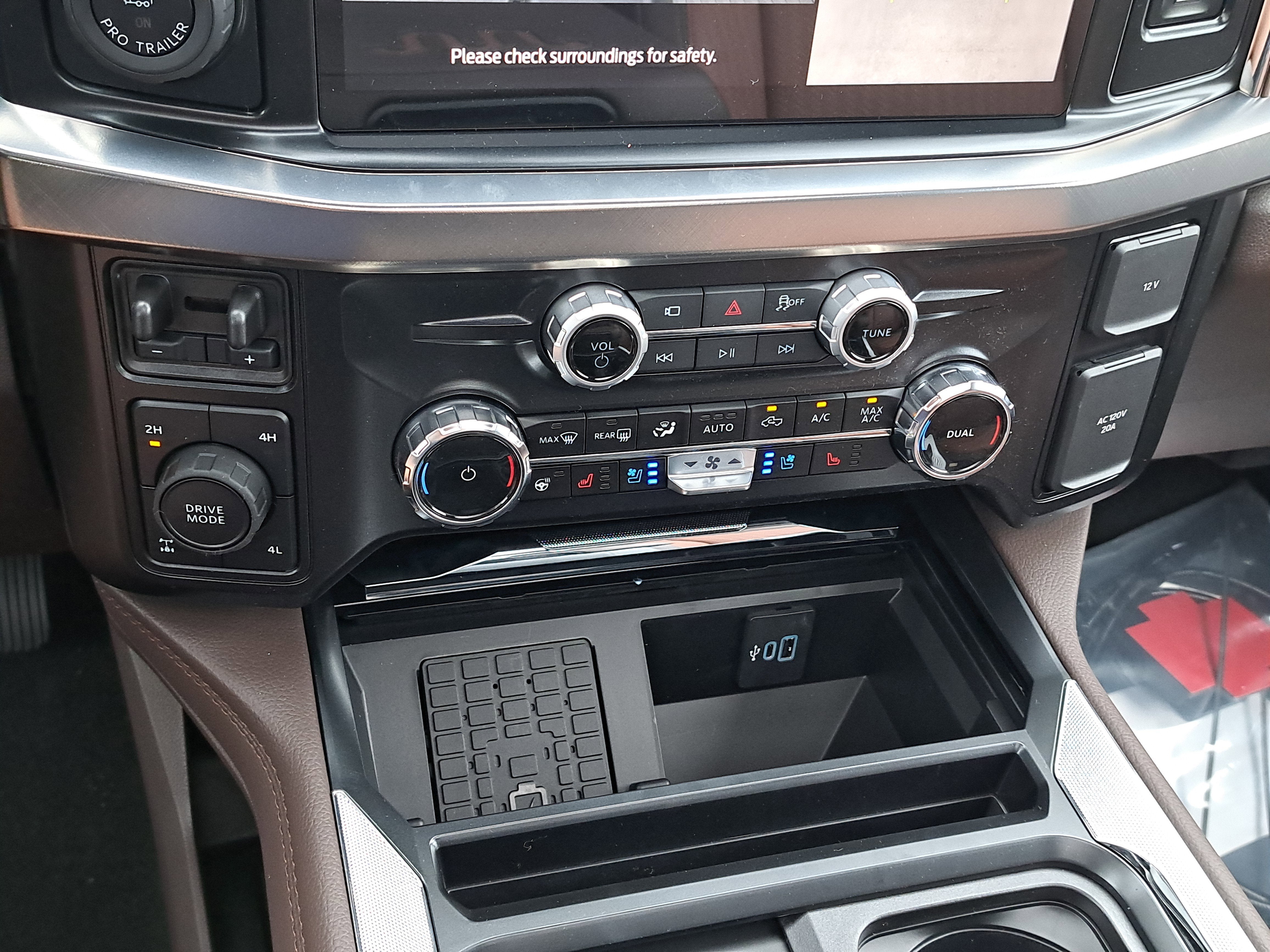 2026 Ford Super Duty F-350 SRW King Ranch