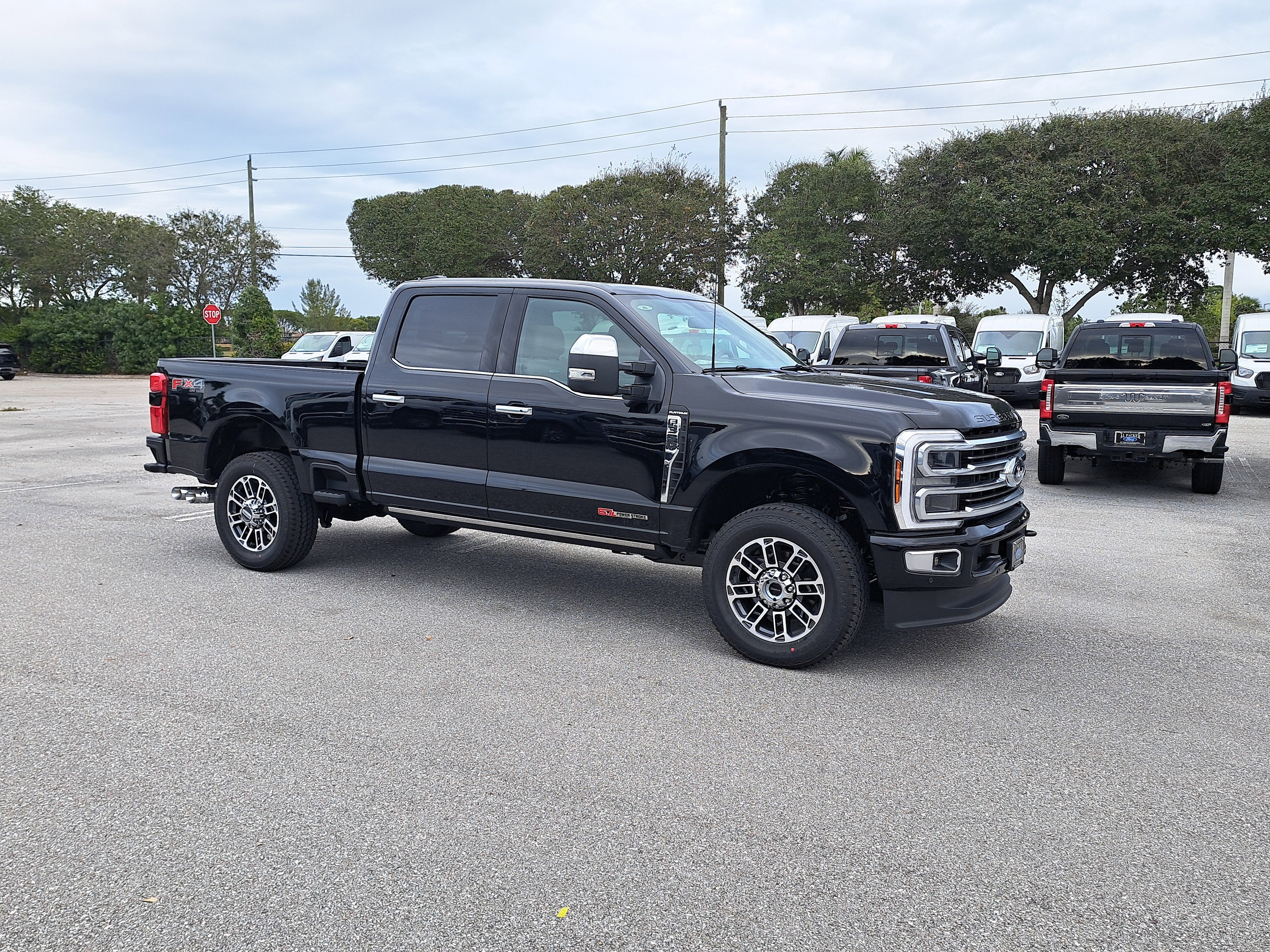 2026 Ford Super Duty F-350 SRW Platinum