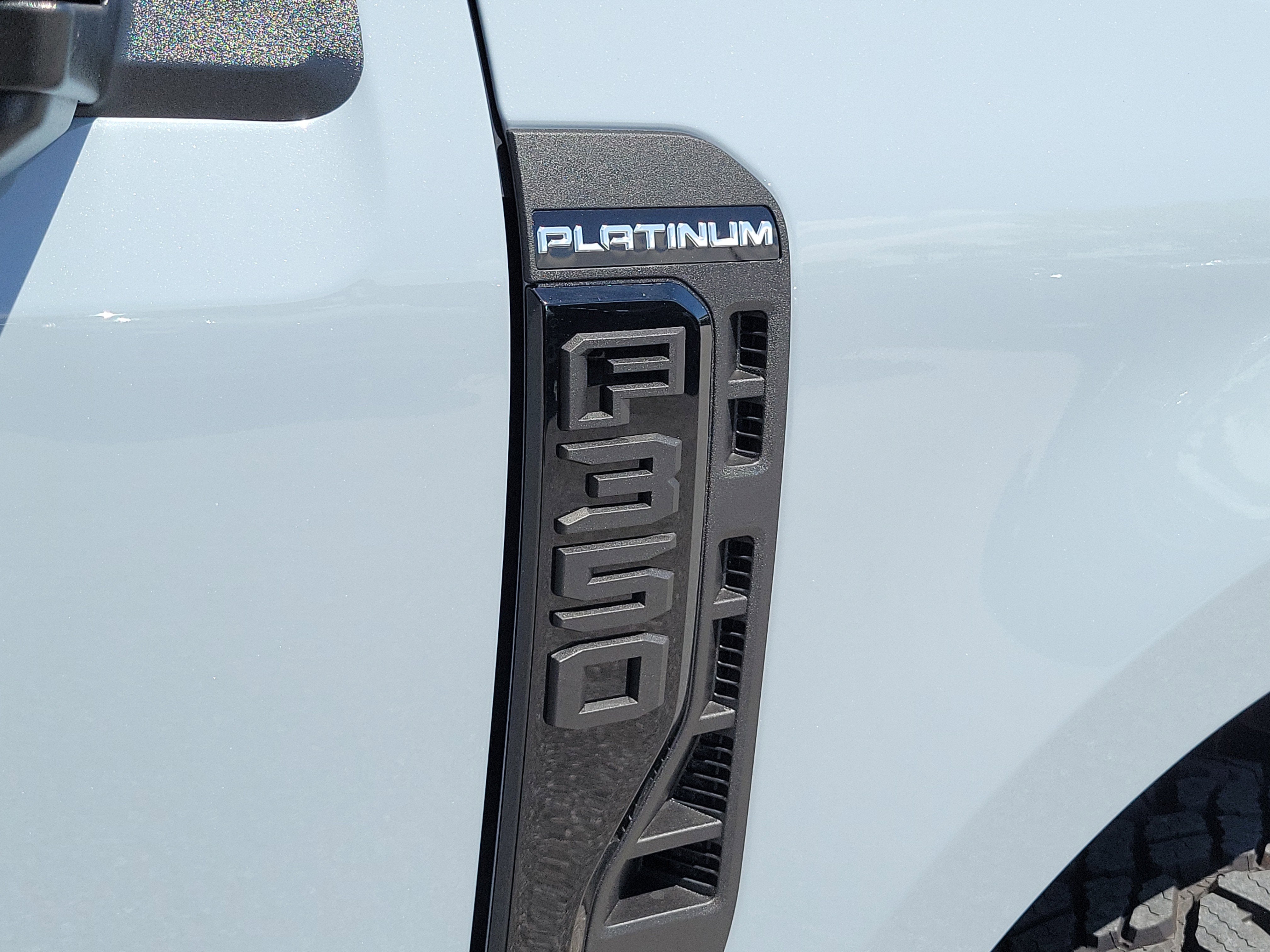 2026 Ford Super Duty F-350 SRW Platinum