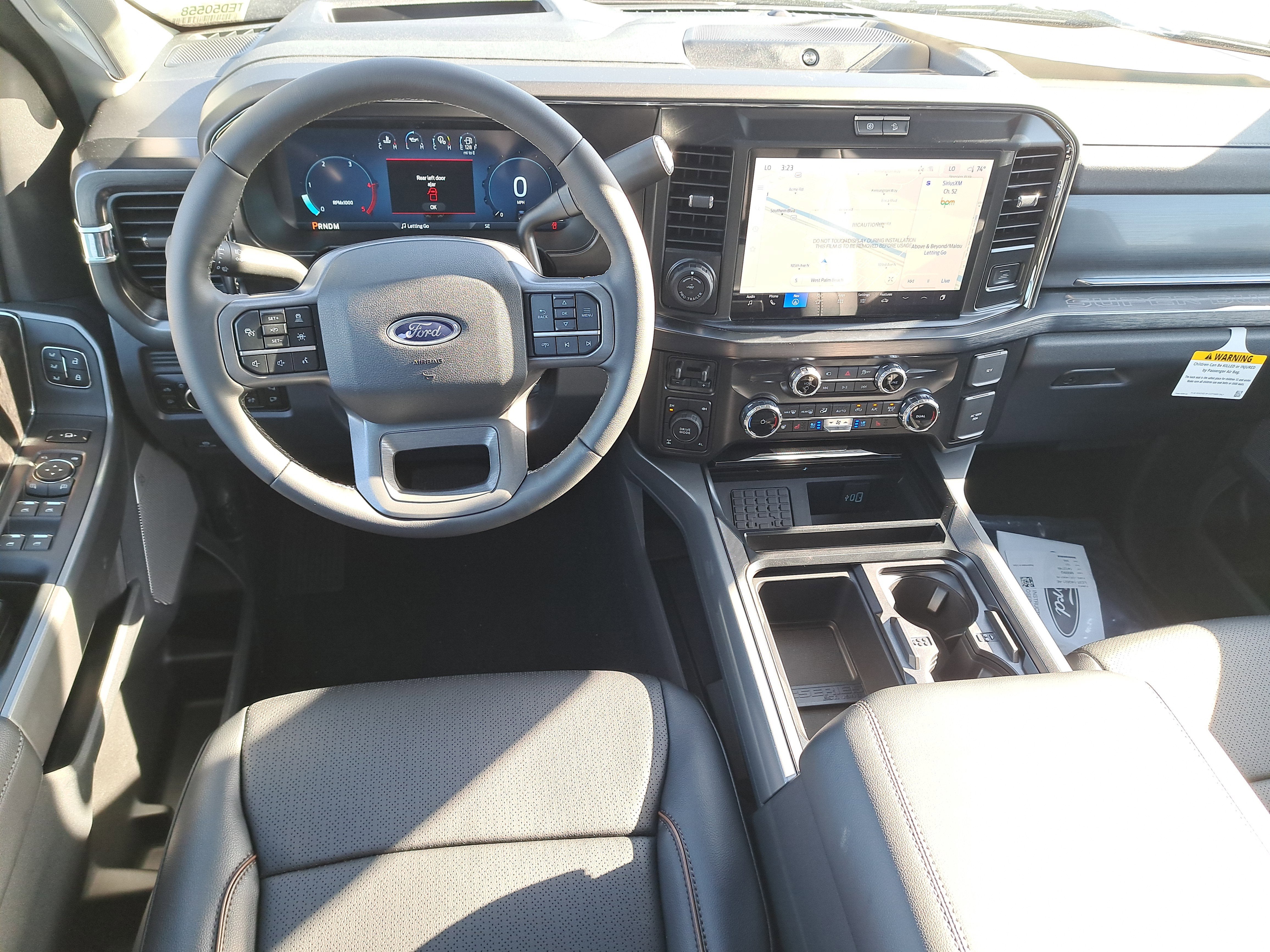 2026 Ford Super Duty F-350 SRW LARIAT