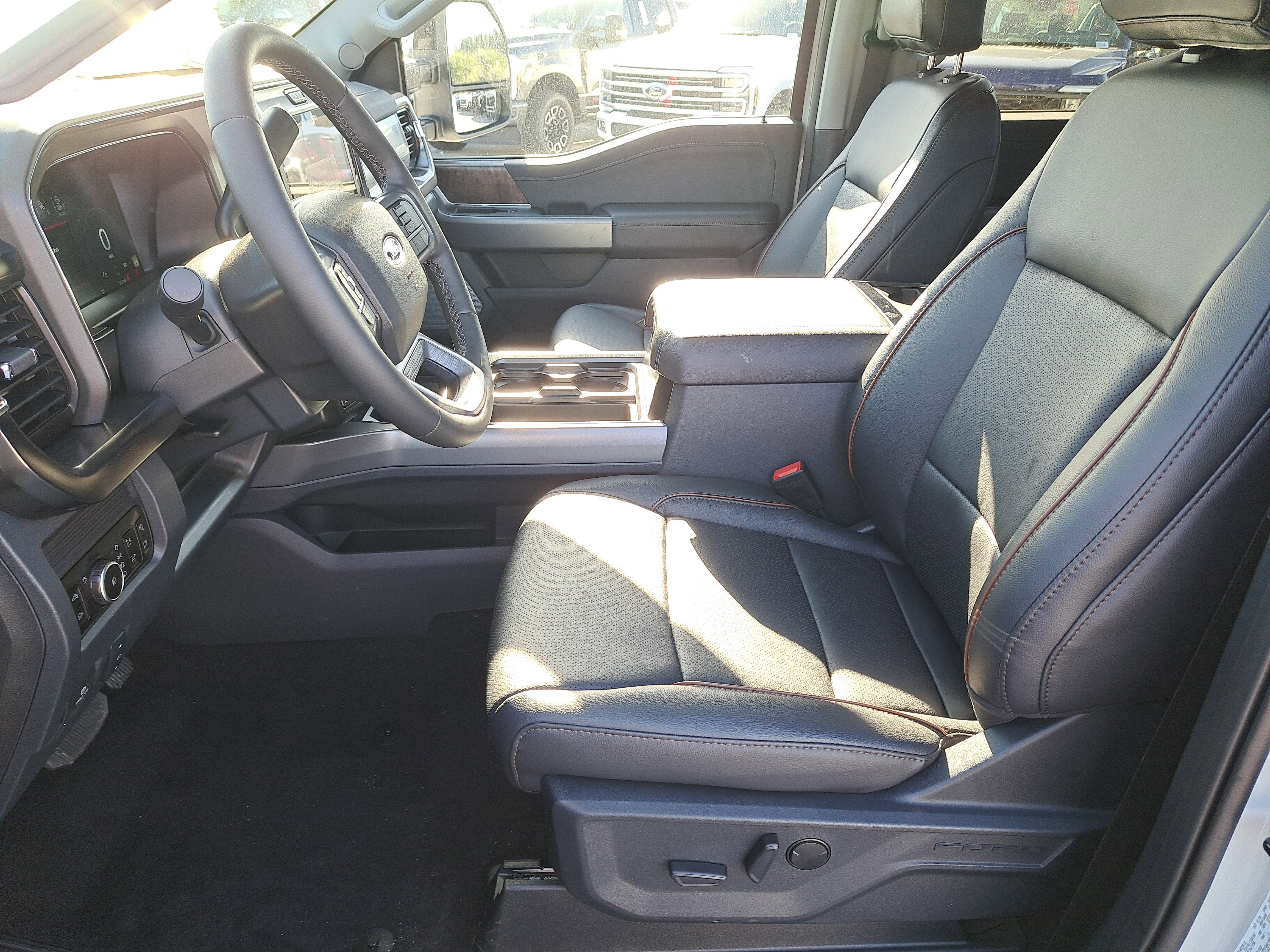 2026 Ford Super Duty F-350 SRW LARIAT