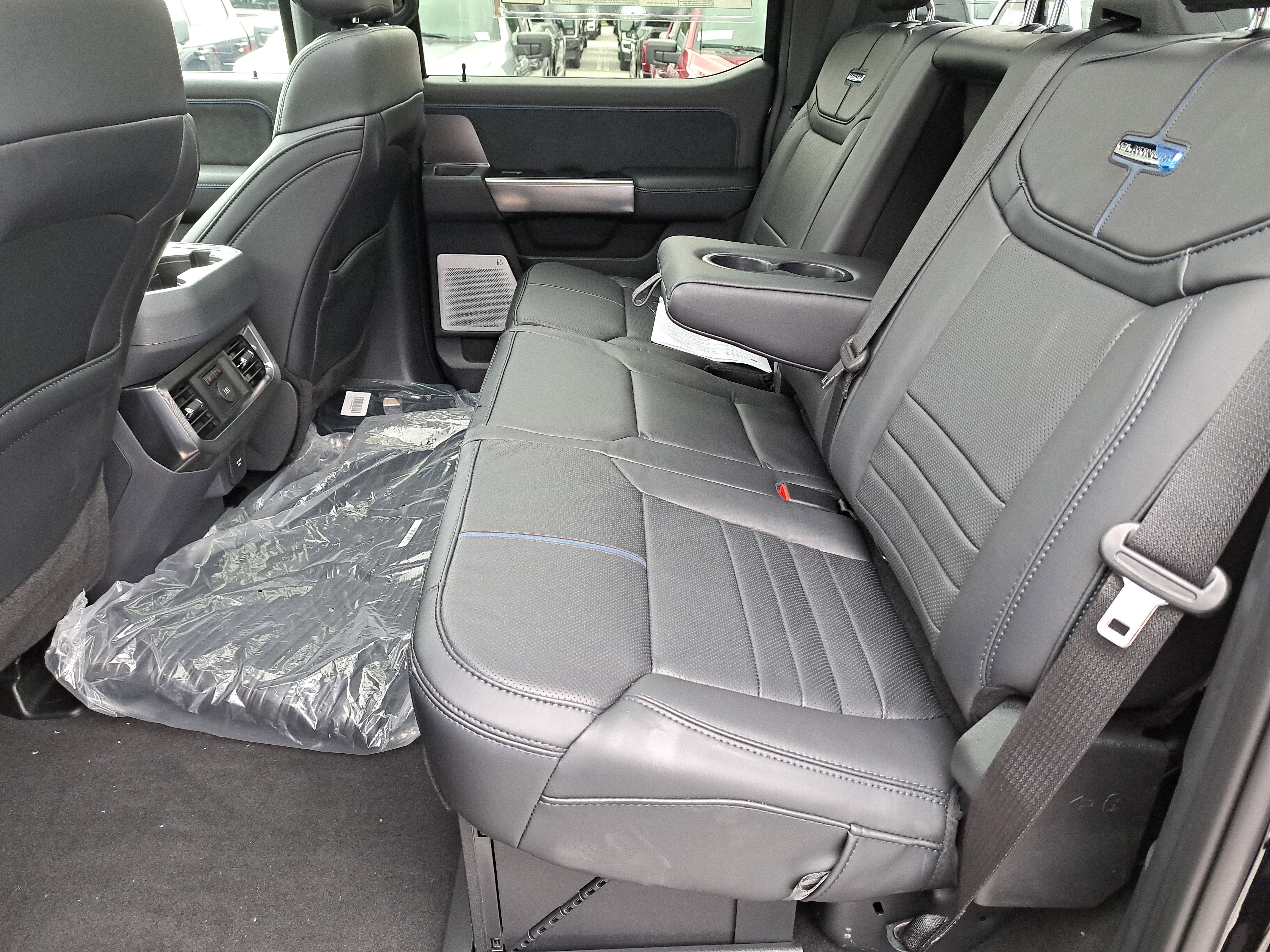 2026 Ford Super Duty F-350 SRW Platinum