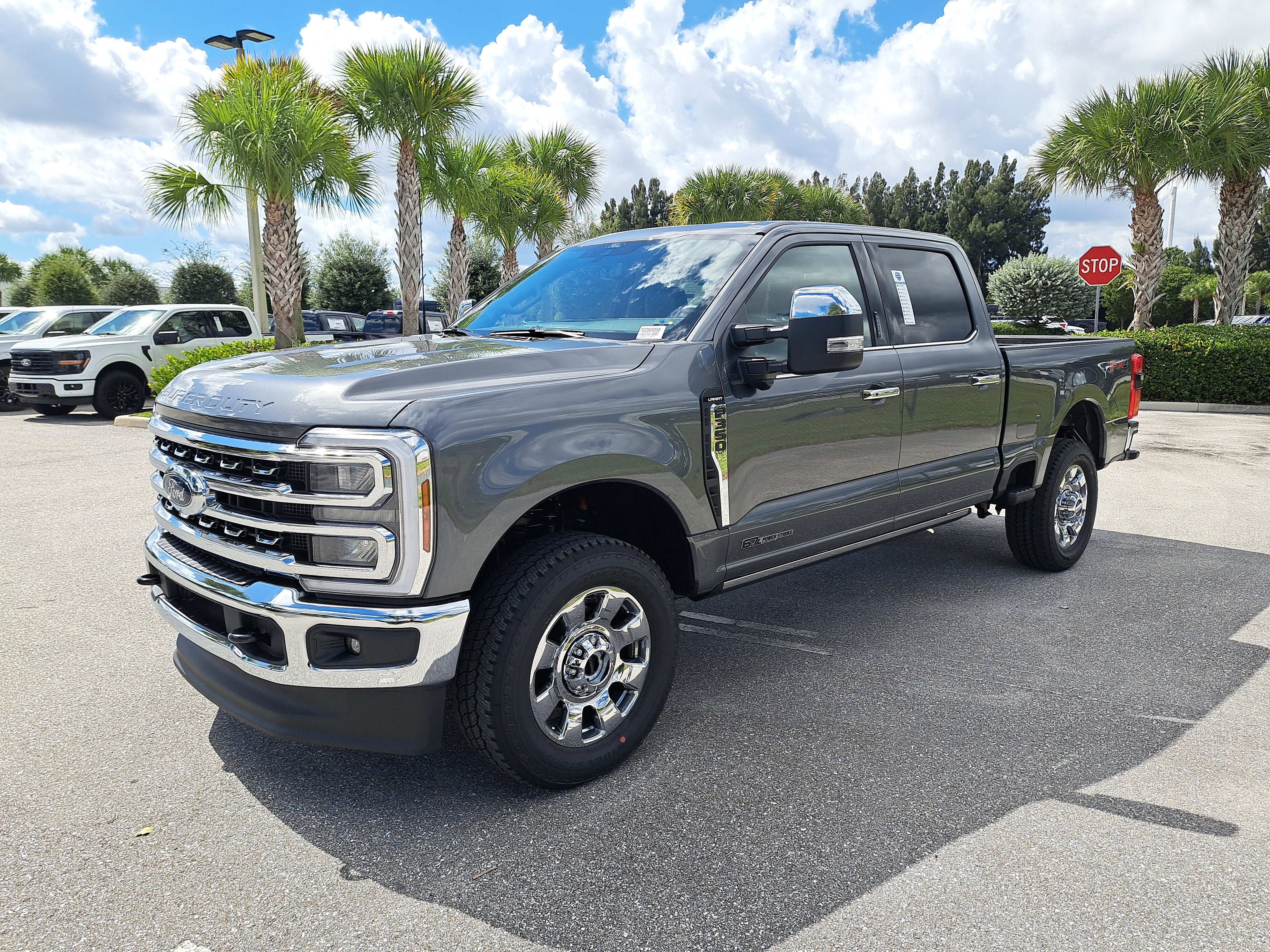 2026 Ford Super Duty F-350 SRW LARIAT
