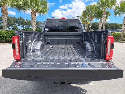 2026 Ford Super Duty F-350 SRW LARIAT