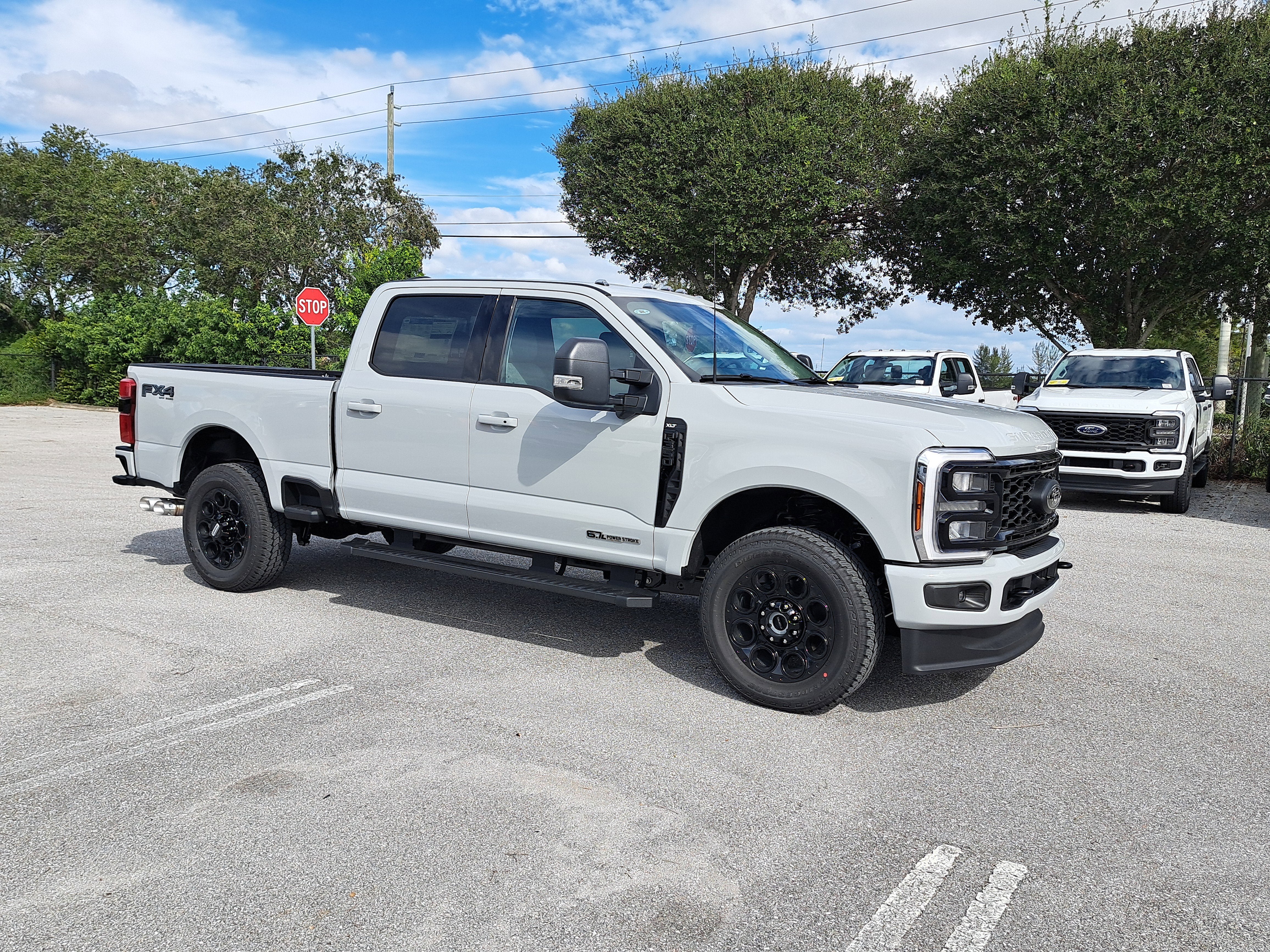 2026 Ford Super Duty F-350 SRW XLT