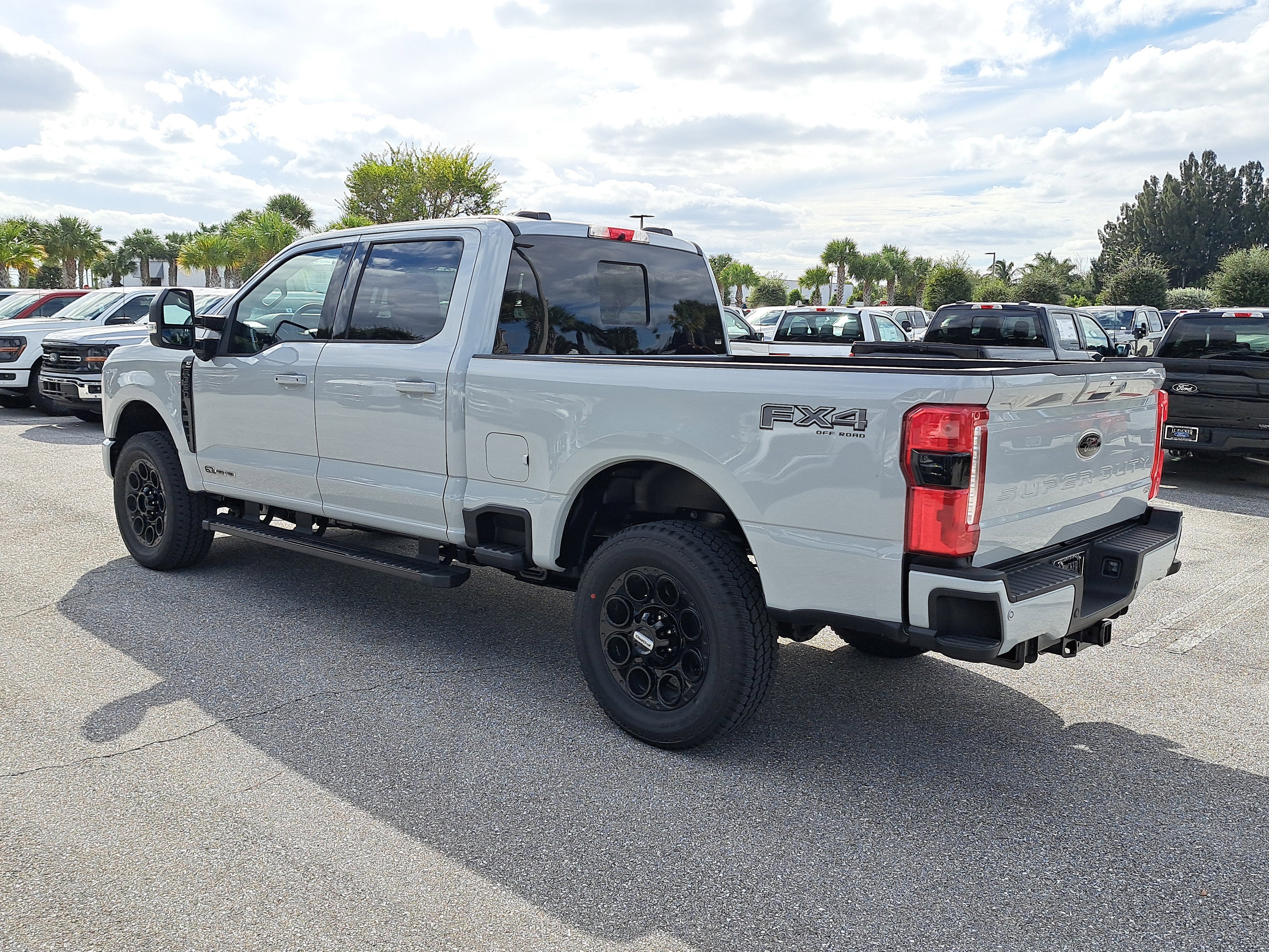 2026 Ford Super Duty F-350 SRW XLT