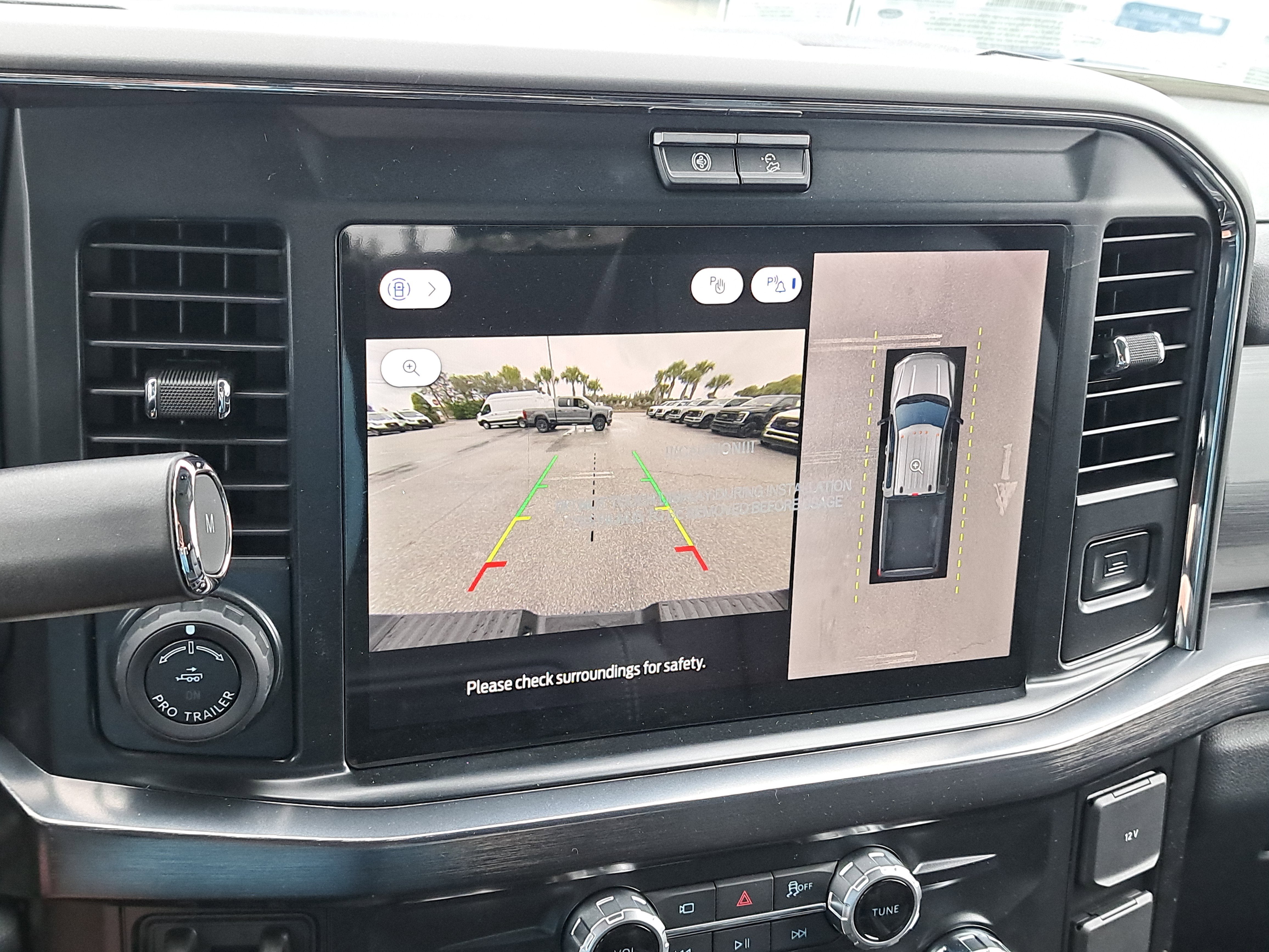 2026 Ford Super Duty F-350 SRW LARIAT