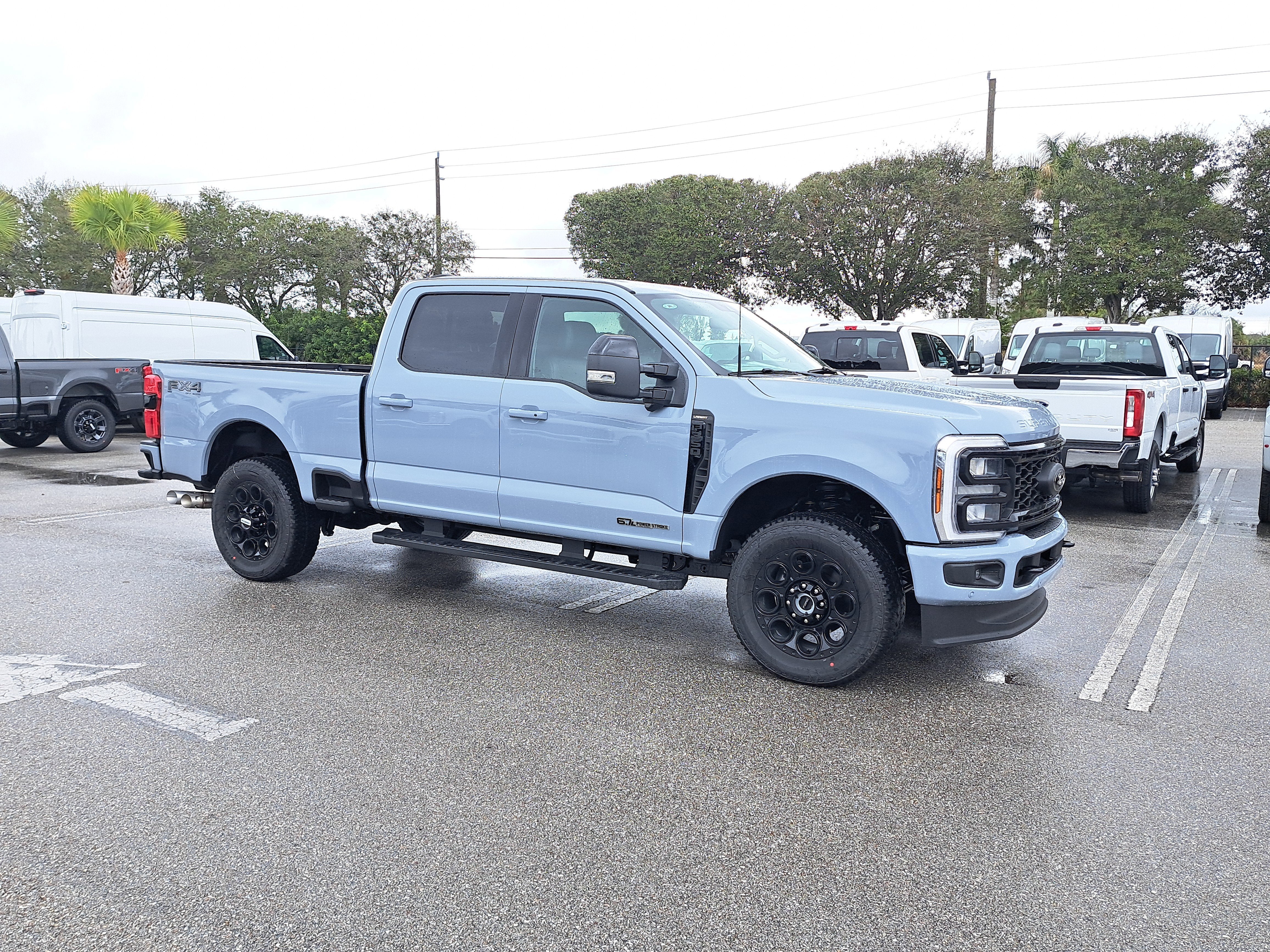 2026 Ford Super Duty F-350 SRW LARIAT