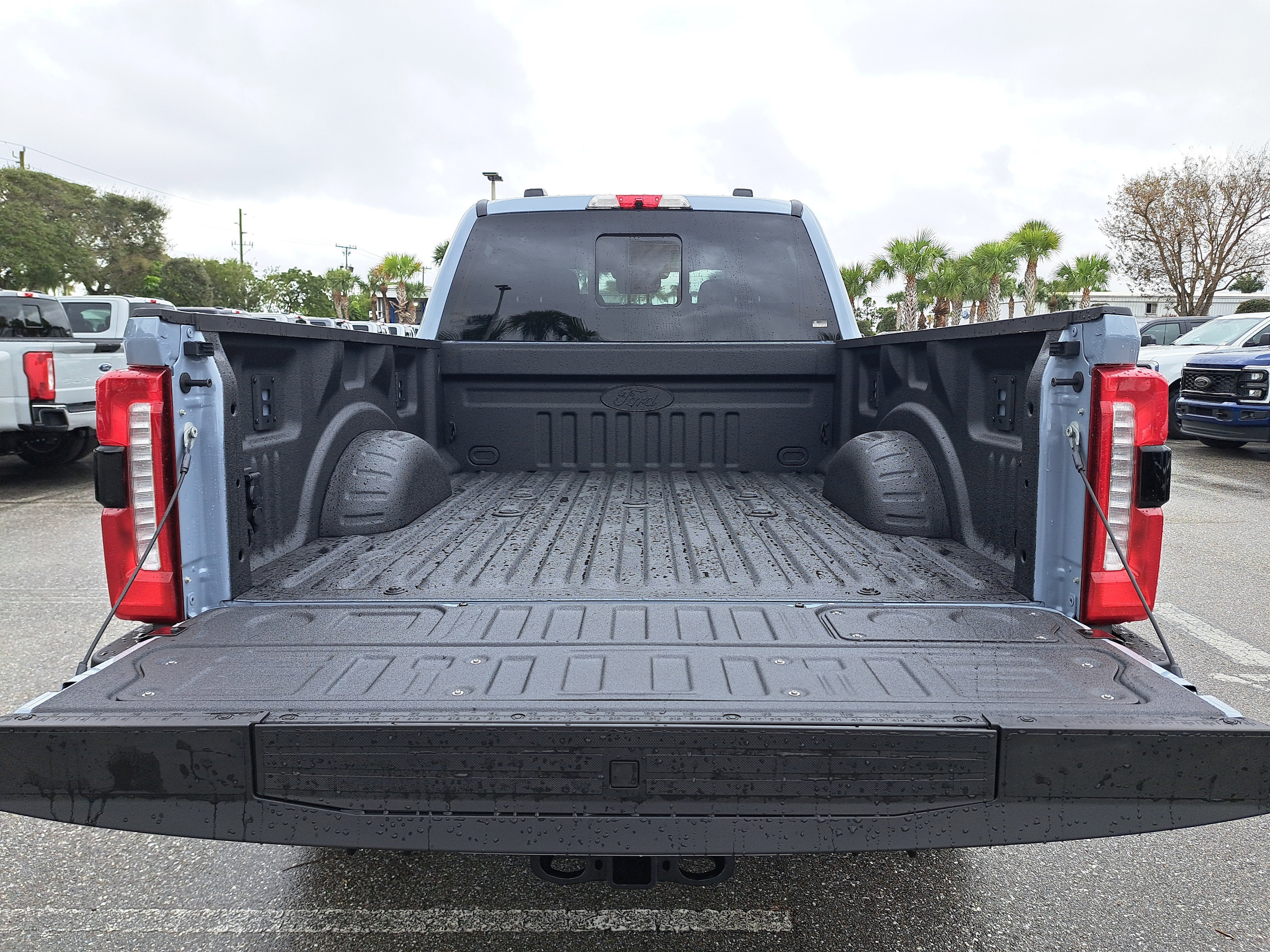 2026 Ford Super Duty F-350 SRW LARIAT