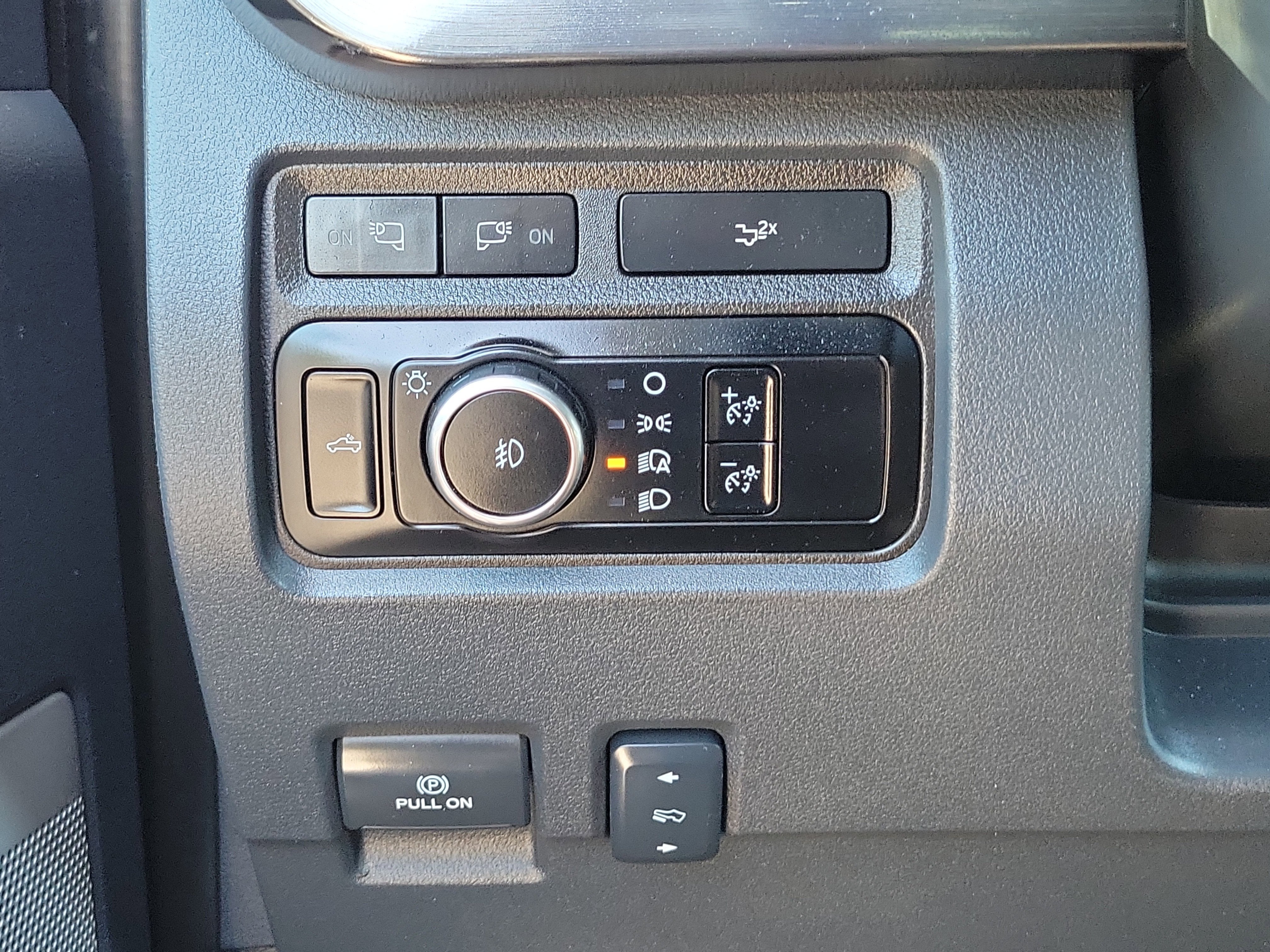 2024 Ford Super Duty F-350 SRW LARIAT