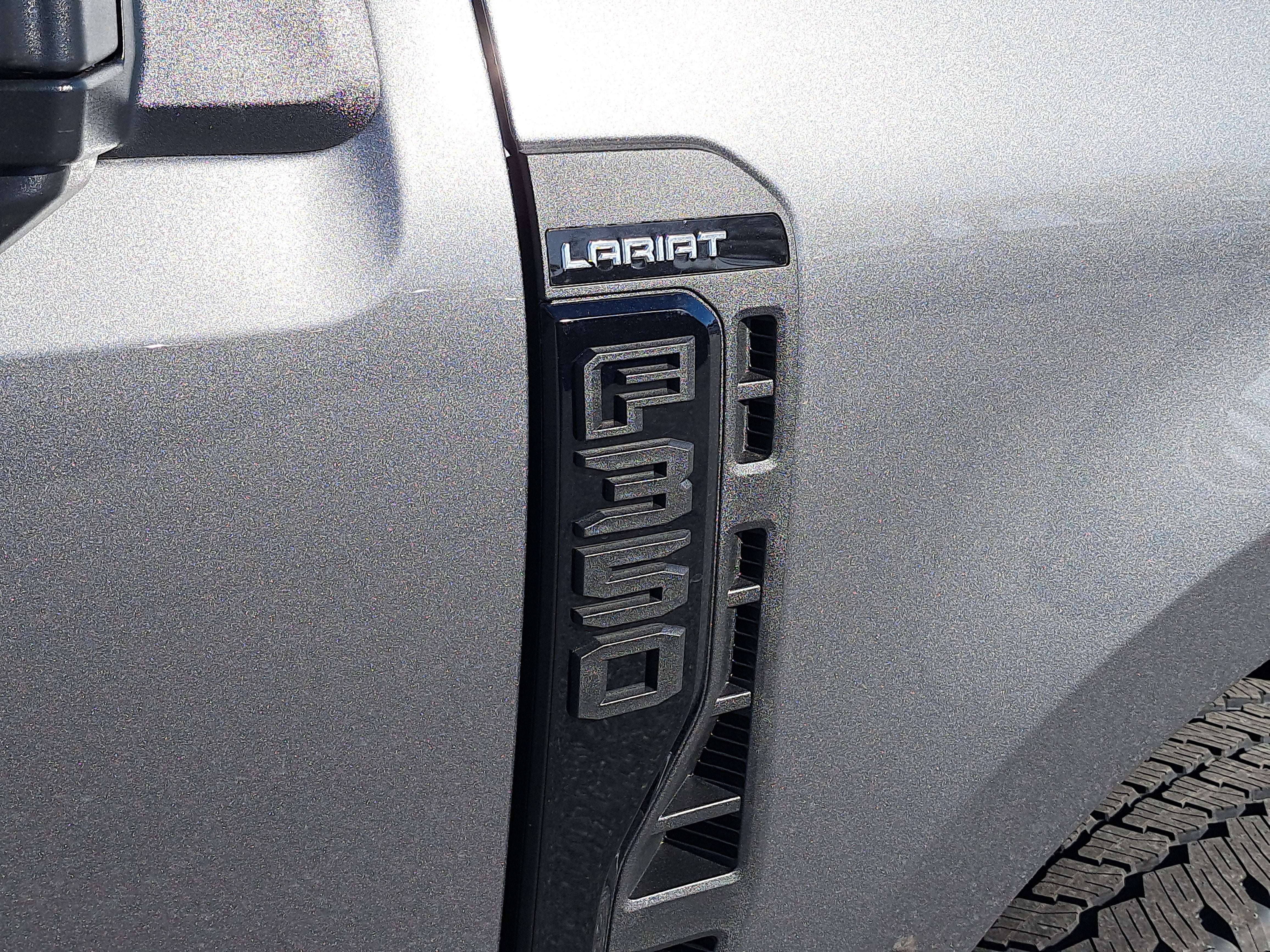 2026 Ford Super Duty F-350 SRW LARIAT