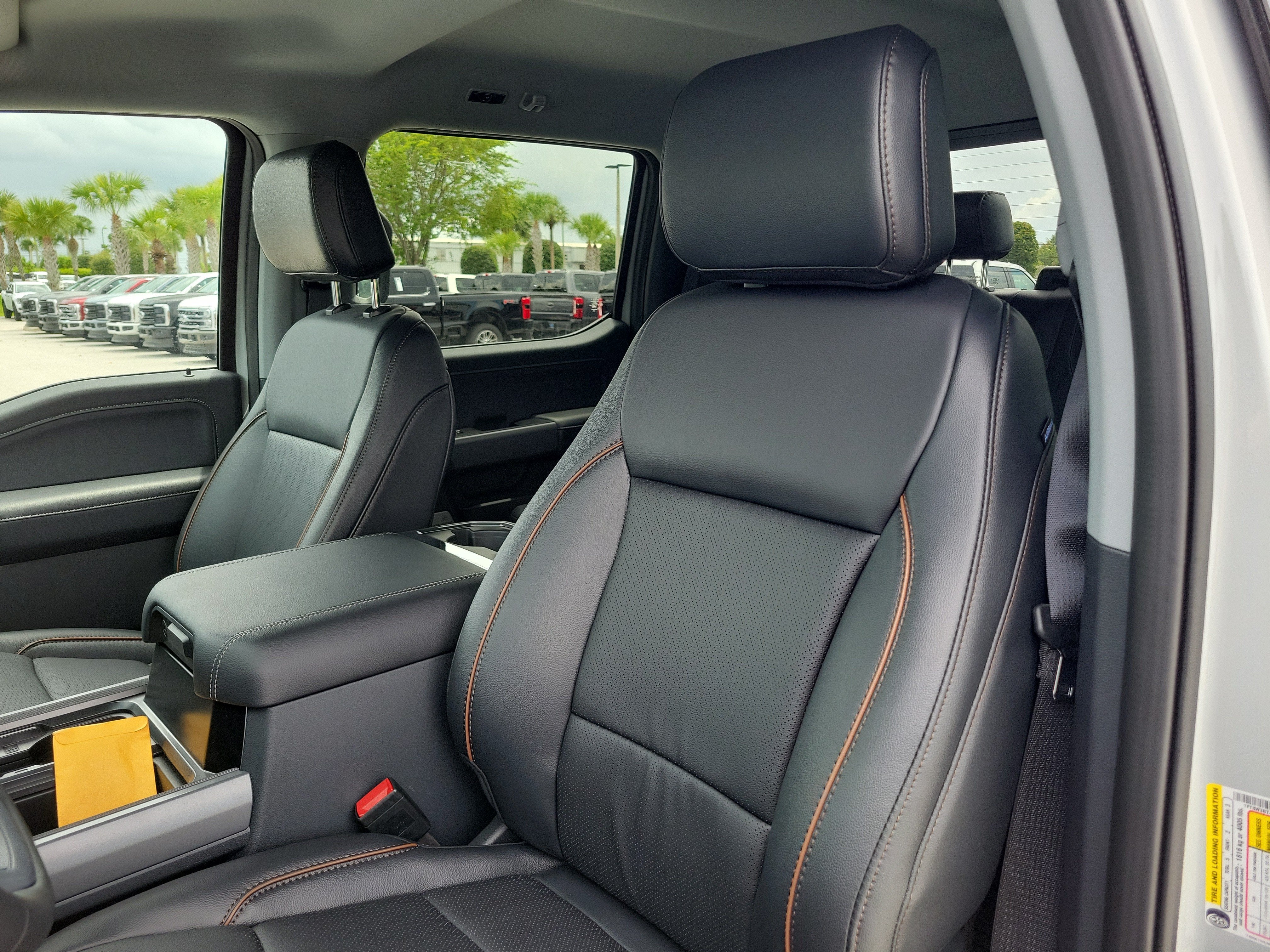 2026 Ford Super Duty F-350 SRW LARIAT